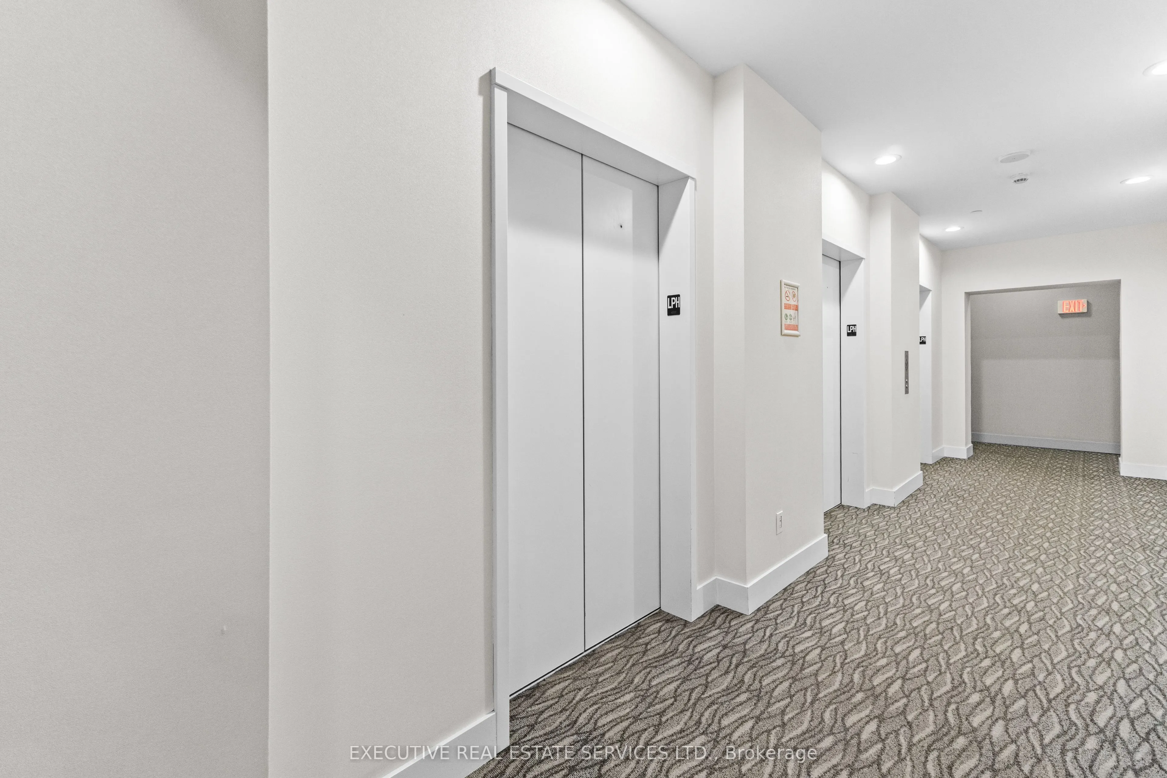 2200 Lakeshore Boulevard W, #LPH07
