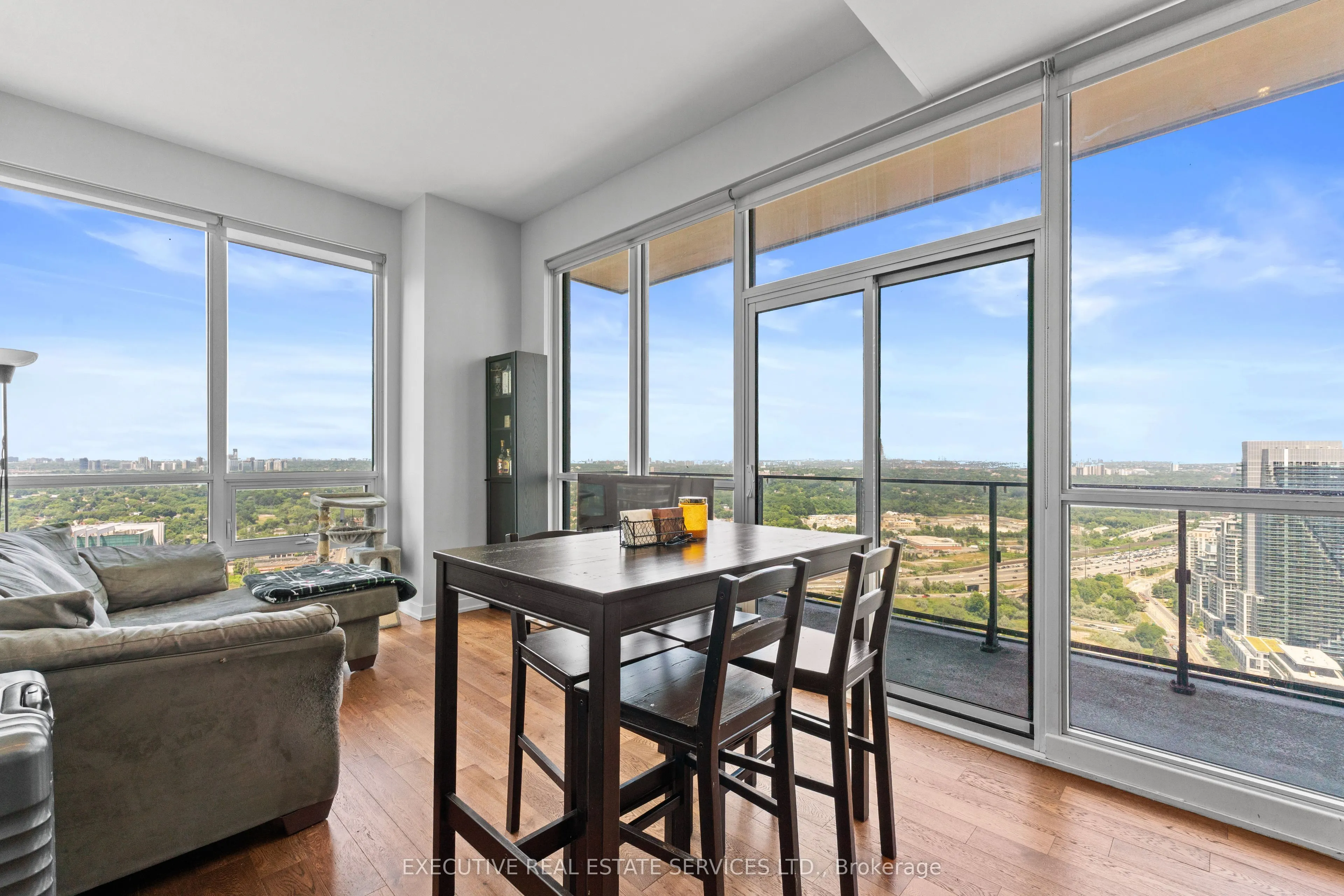 2200 Lakeshore Boulevard W, #LPH07