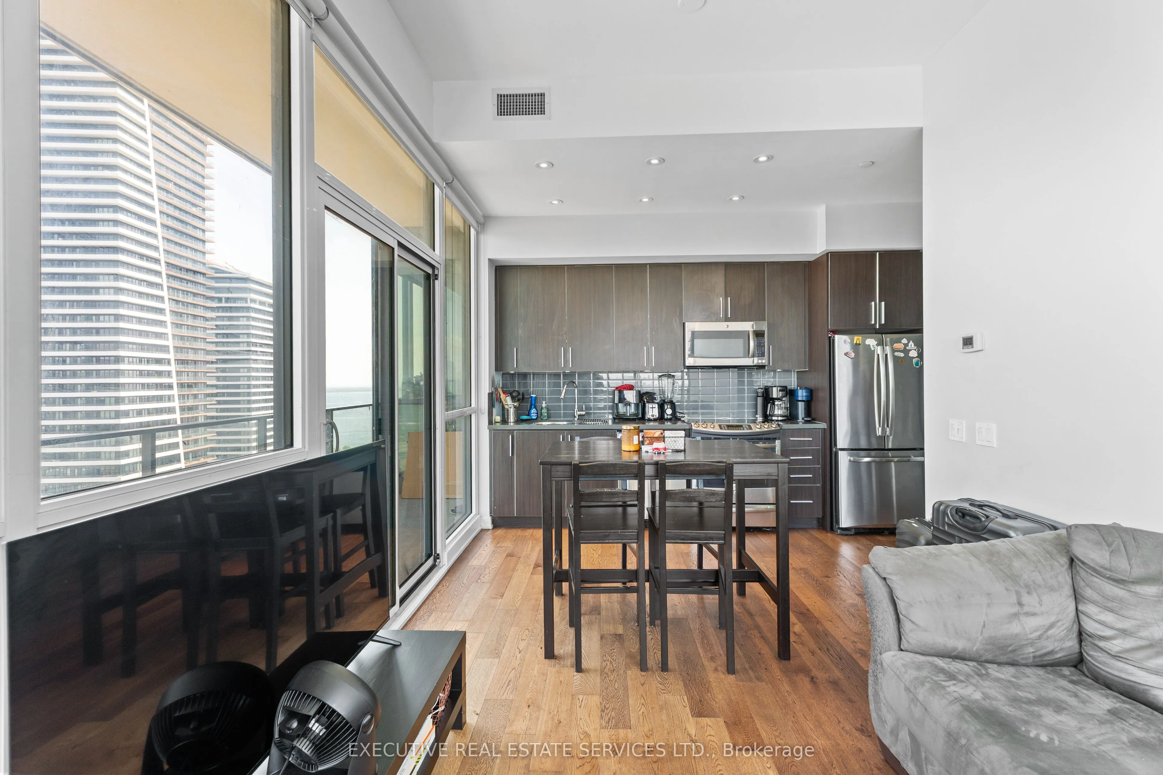 2200 Lakeshore Boulevard W, #LPH07