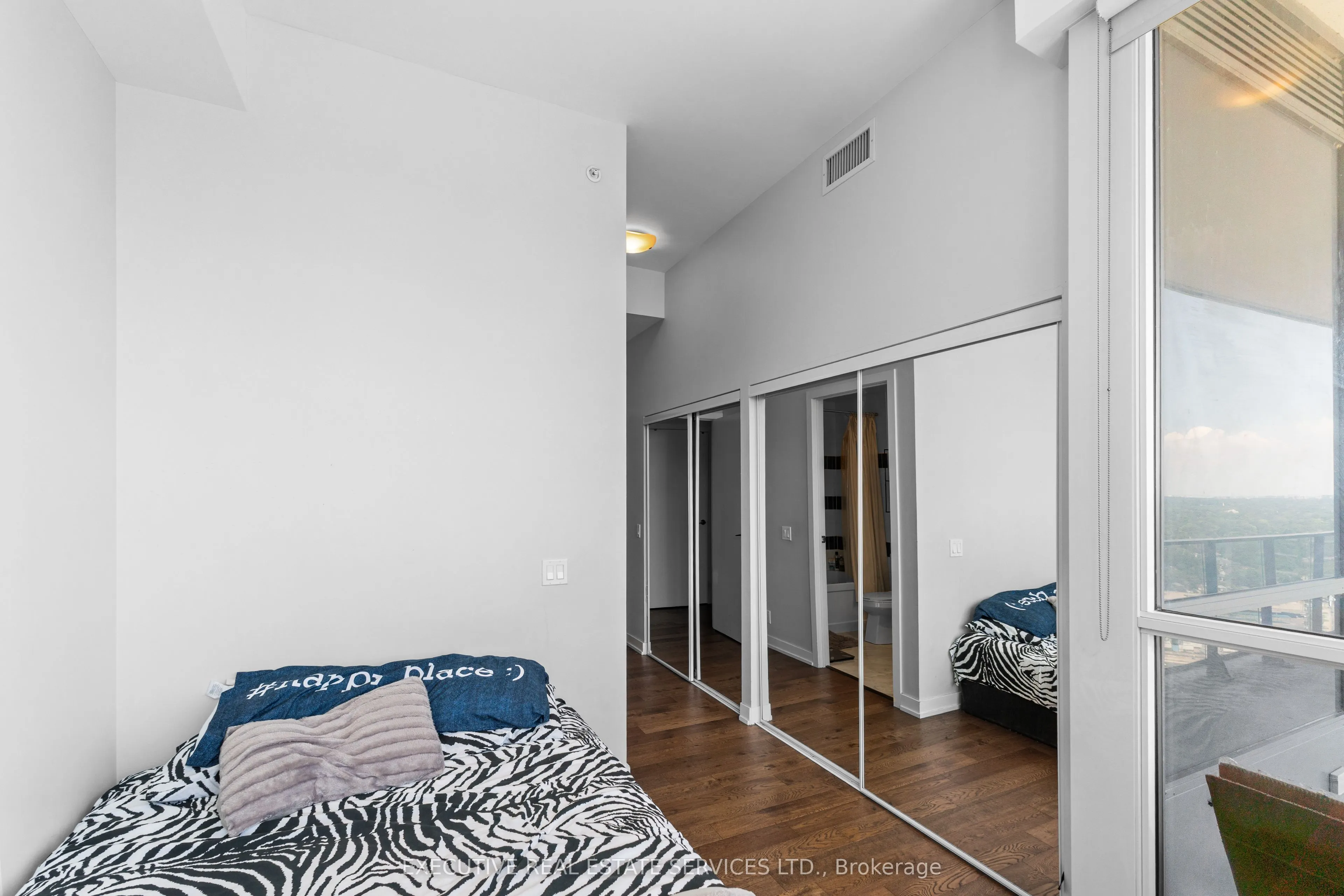 2200 Lakeshore Boulevard W, #LPH07