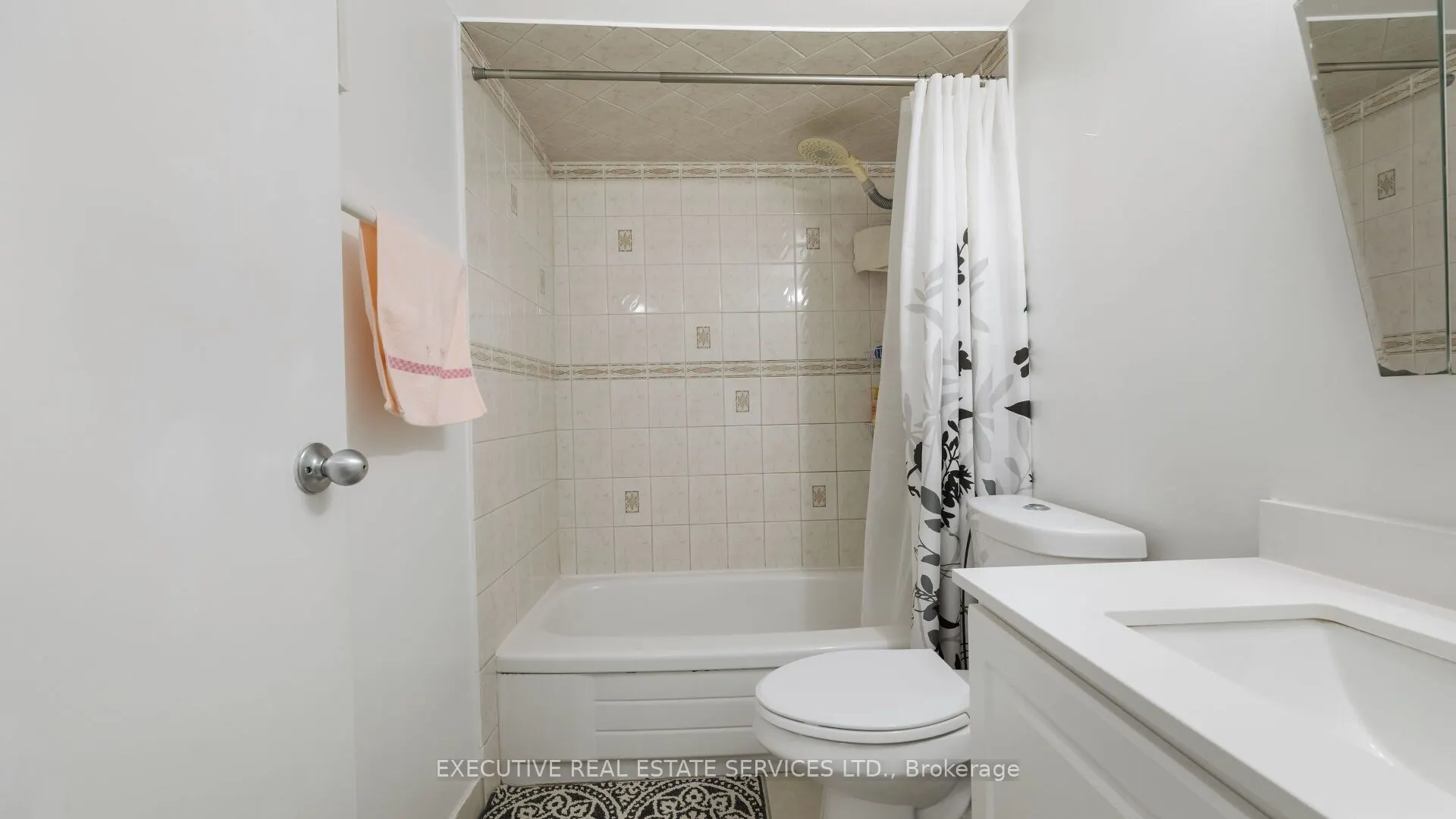 3590 KANEFF Crescent, #2002
