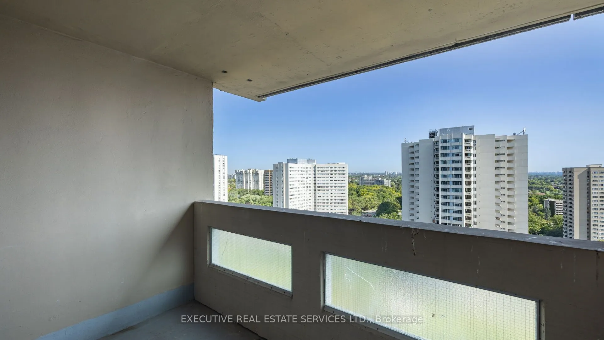 3590 KANEFF Crescent, #2002