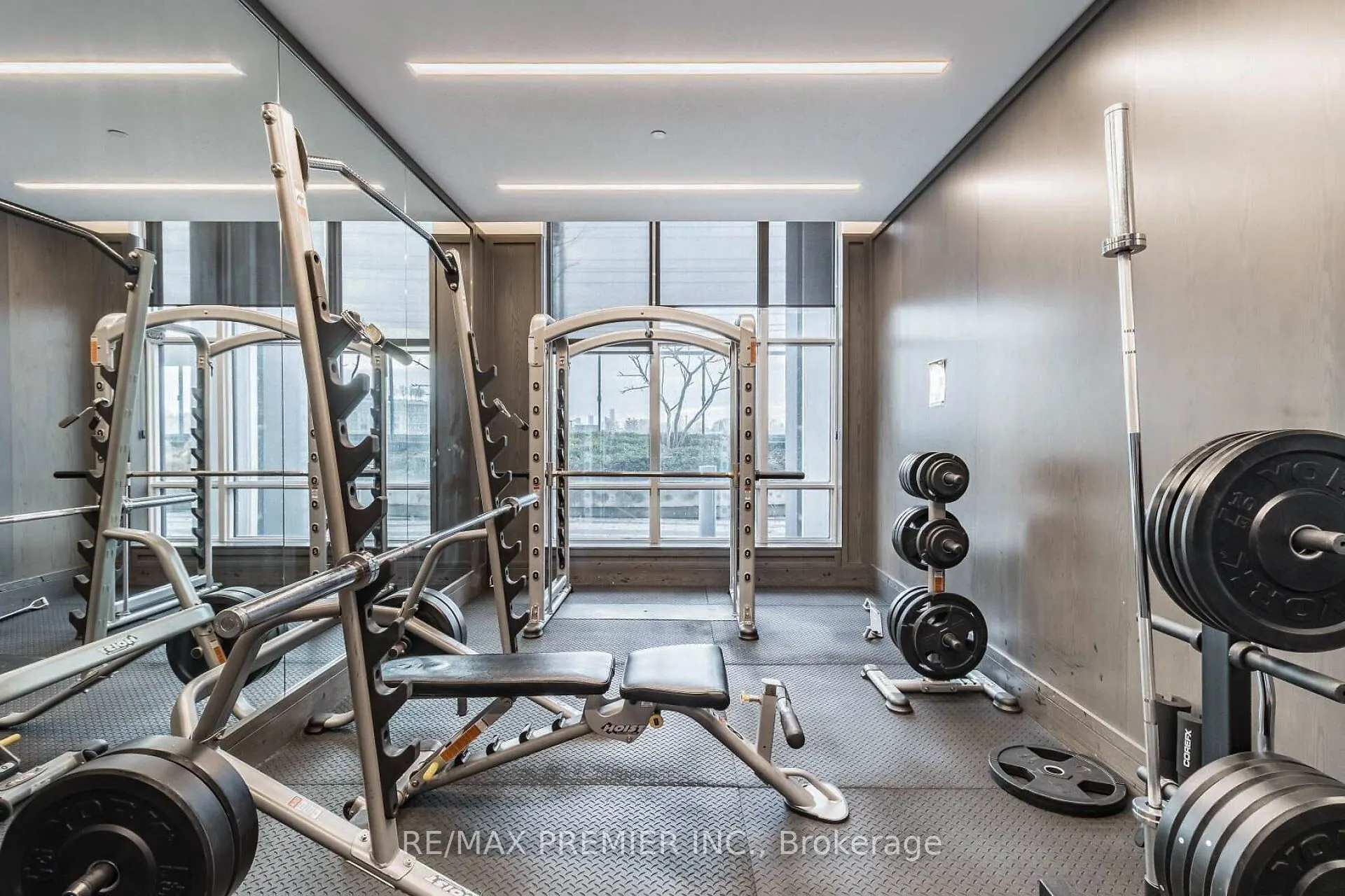 5 Mabelle Avenue, #1029