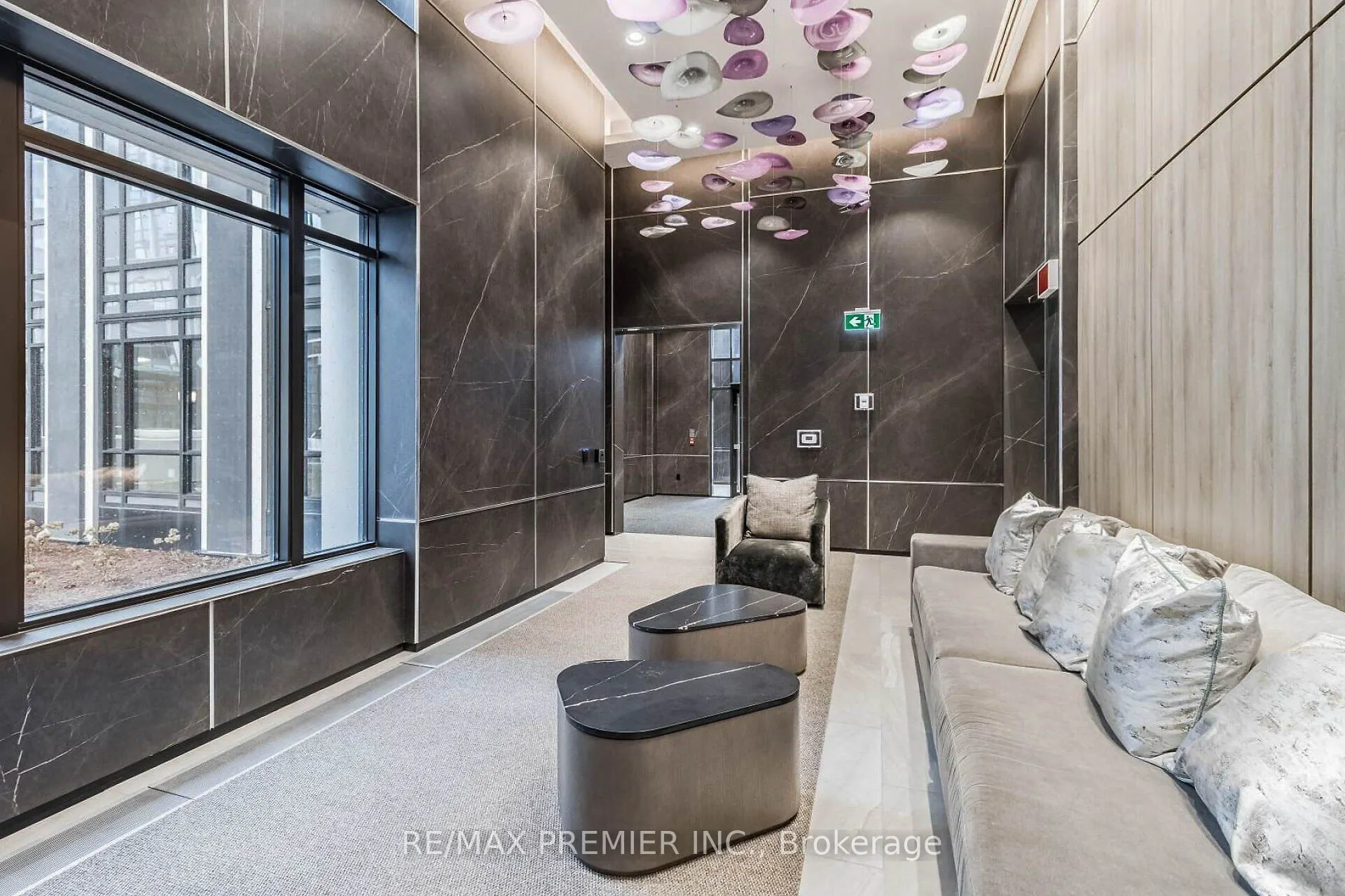 5 Mabelle Avenue, #1029
