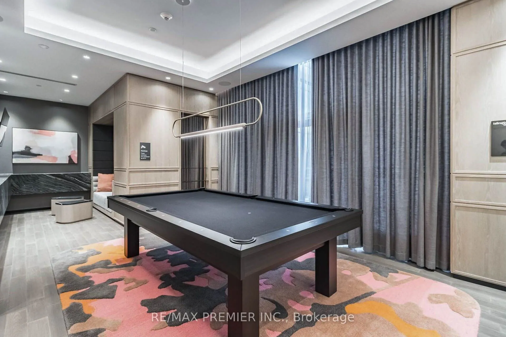 5 Mabelle Avenue, #1029