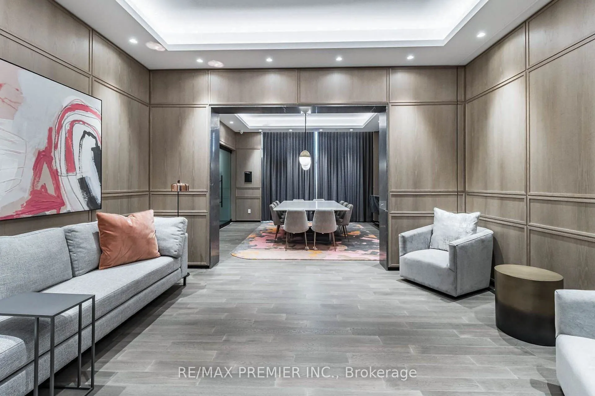 5 Mabelle Avenue, #1029