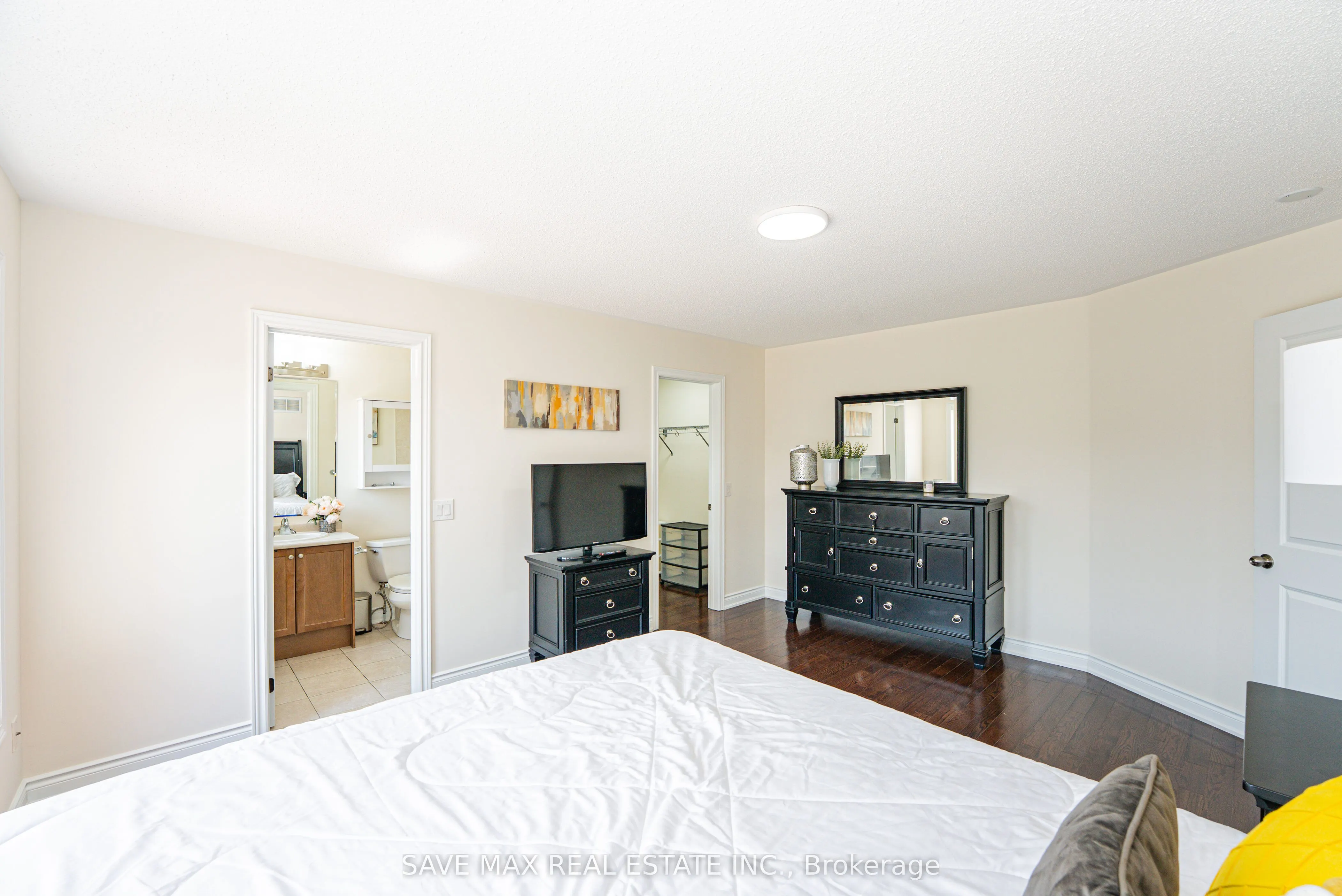 49 Scotchmere Crescent