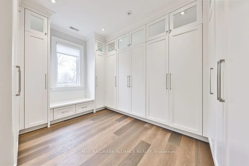 482 Morrison Road