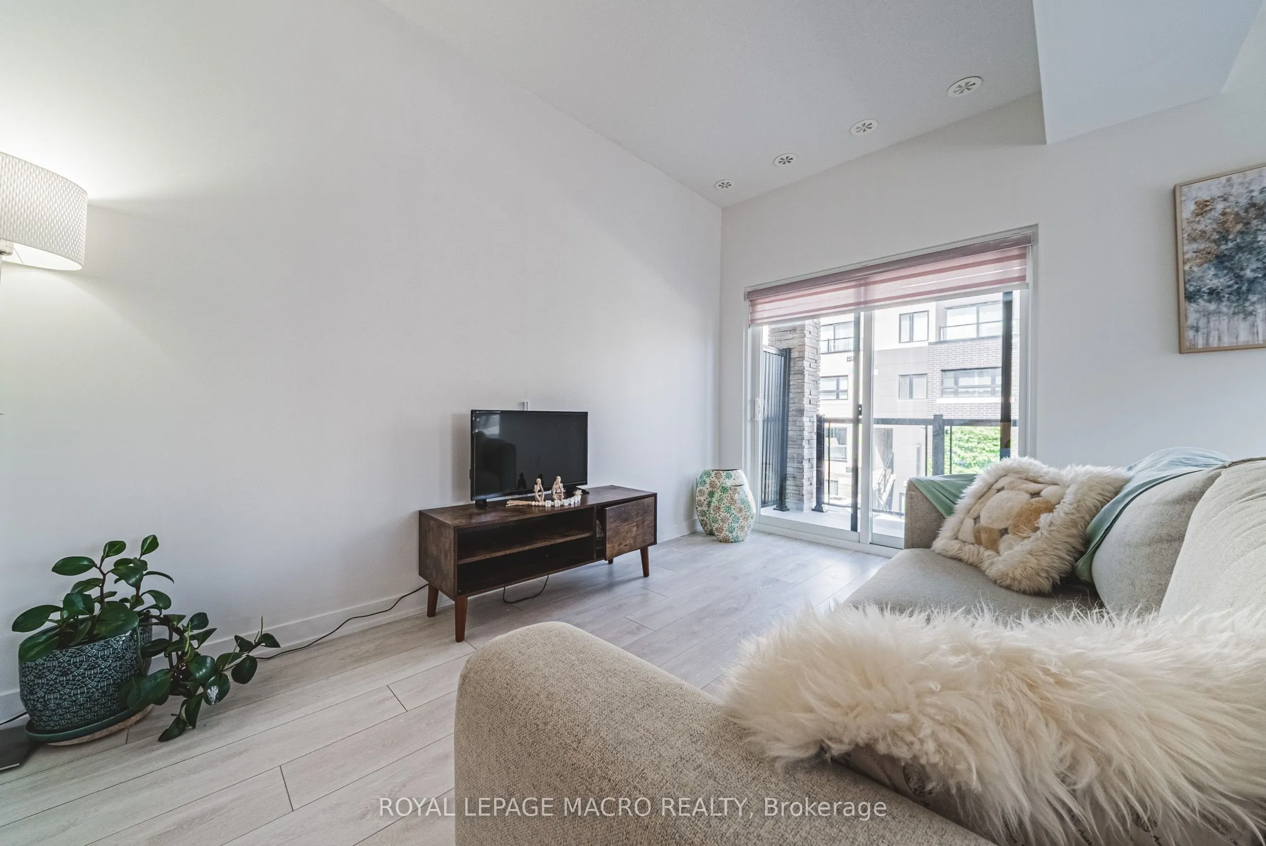 1121 Cooke Boulevard, #13