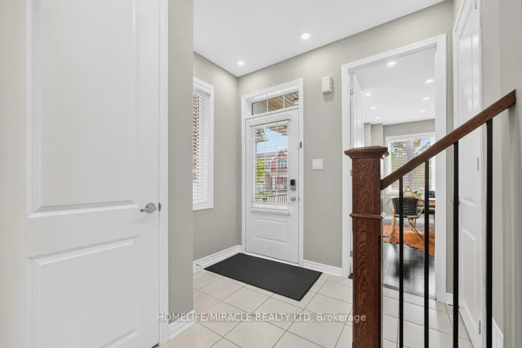 1335 Rose Way