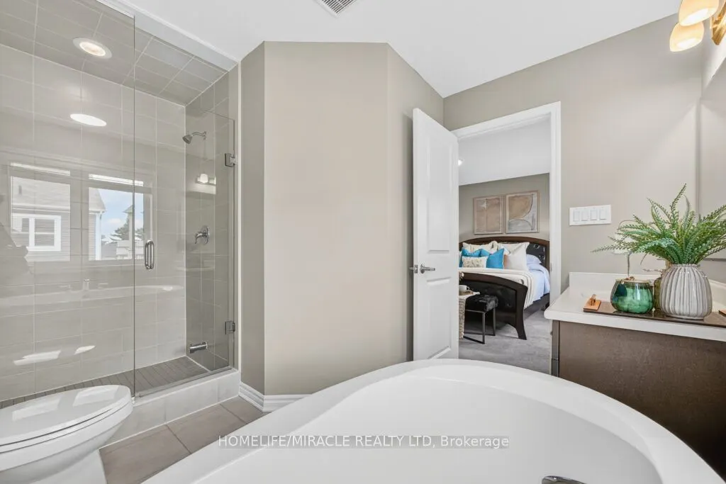 1335 Rose Way