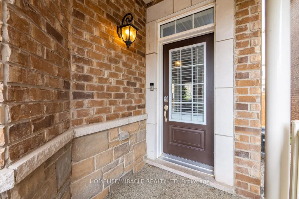 1335 Rose Way