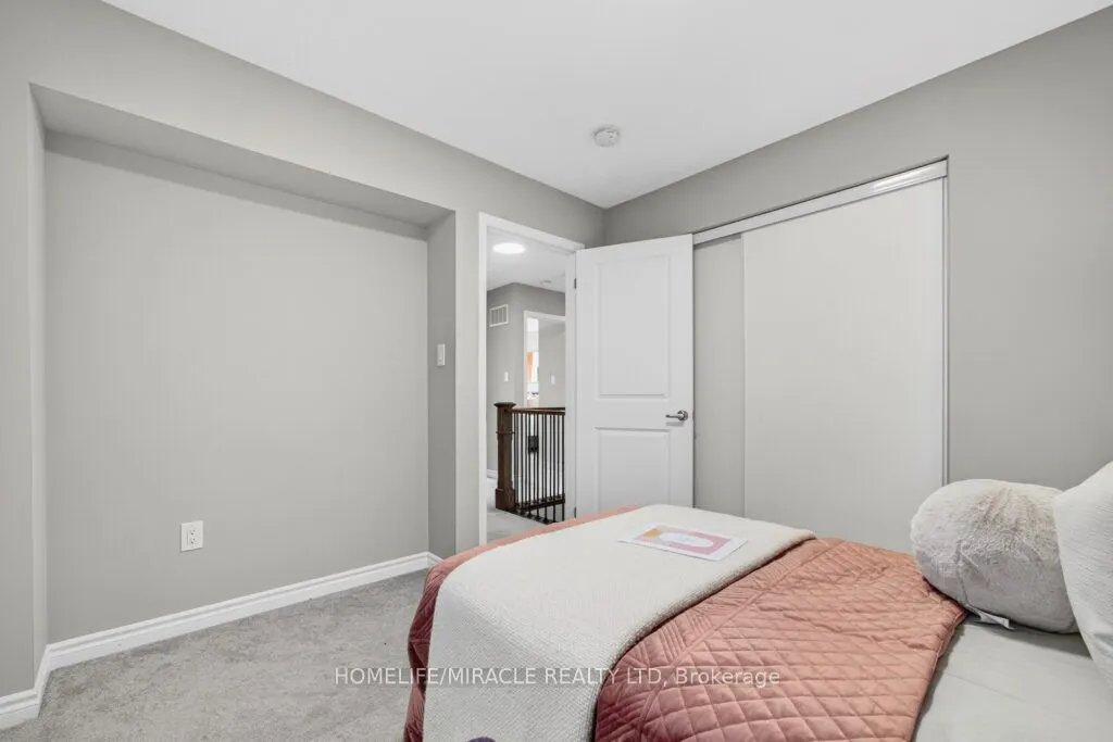 1335 Rose Way