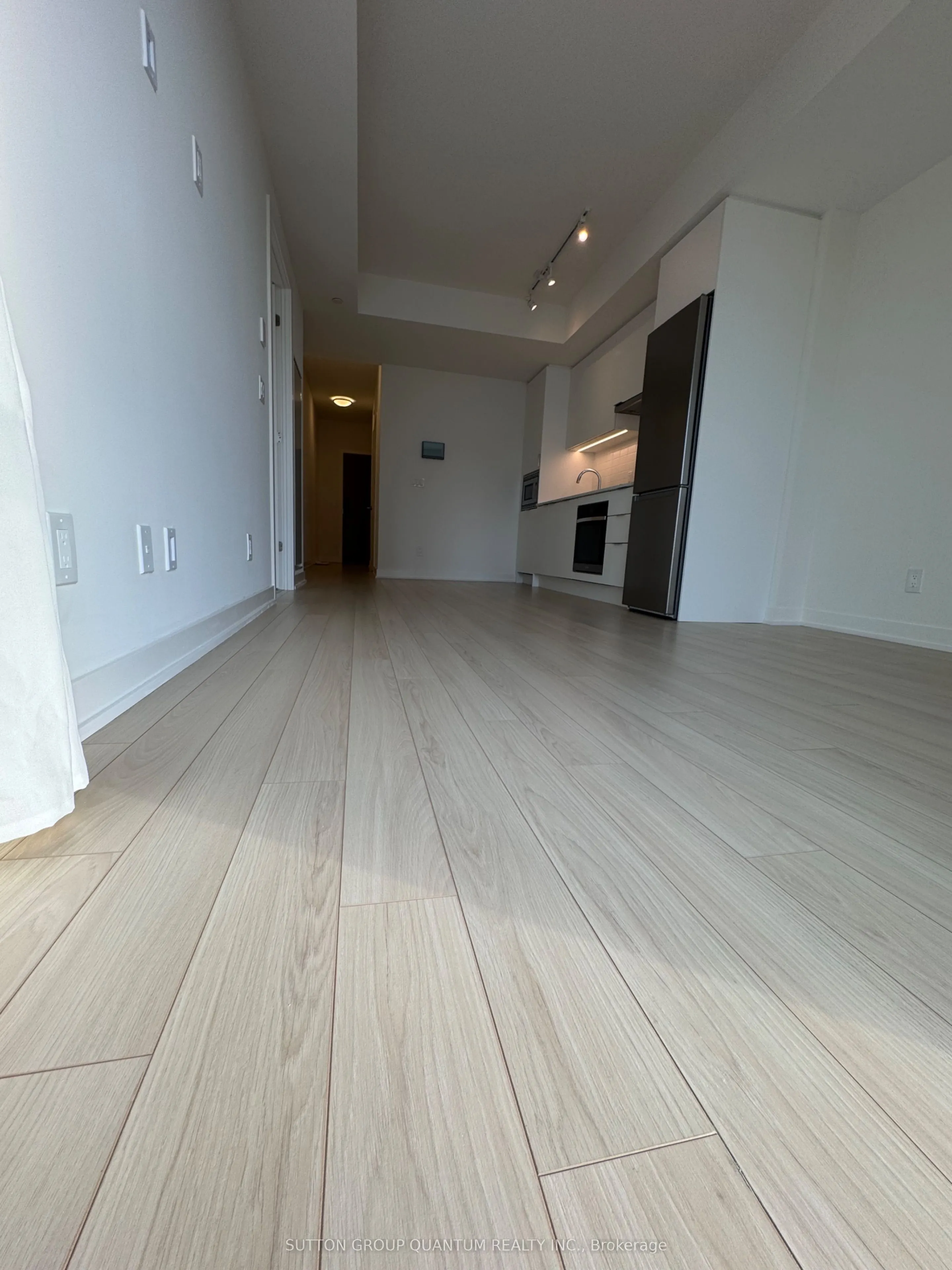3079 Trafalgar Road, #607
