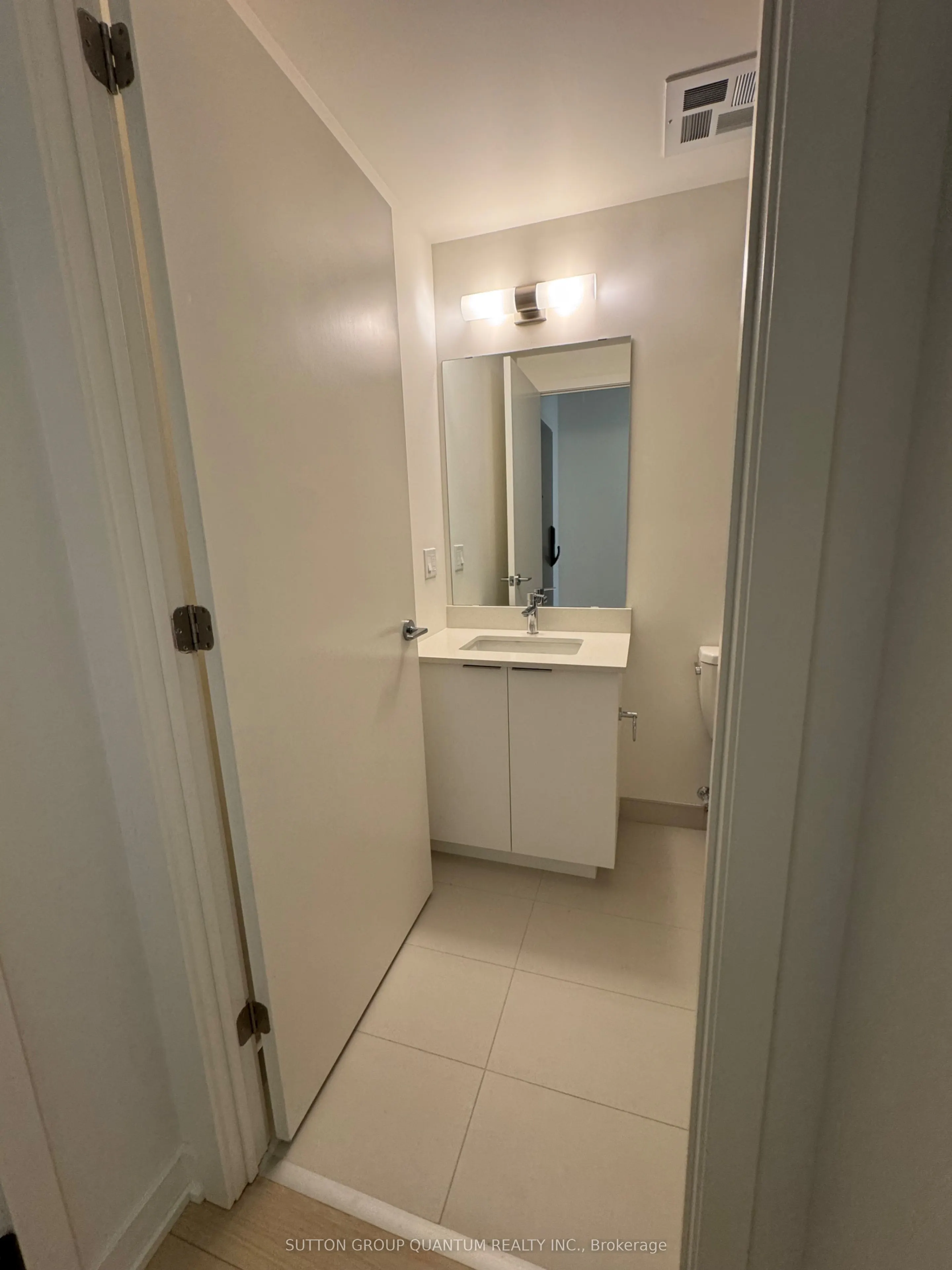 3079 Trafalgar Road, #607