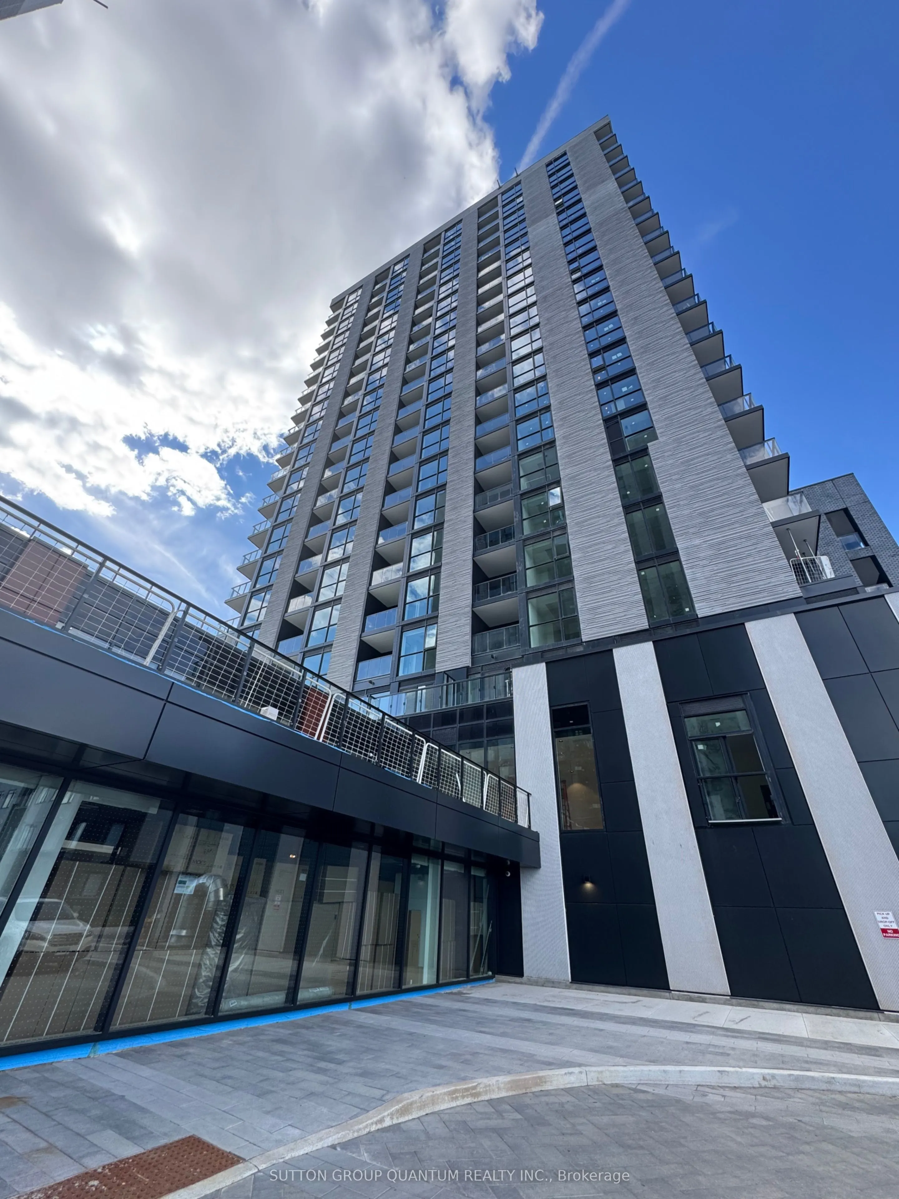 3079 Trafalgar Road, #607