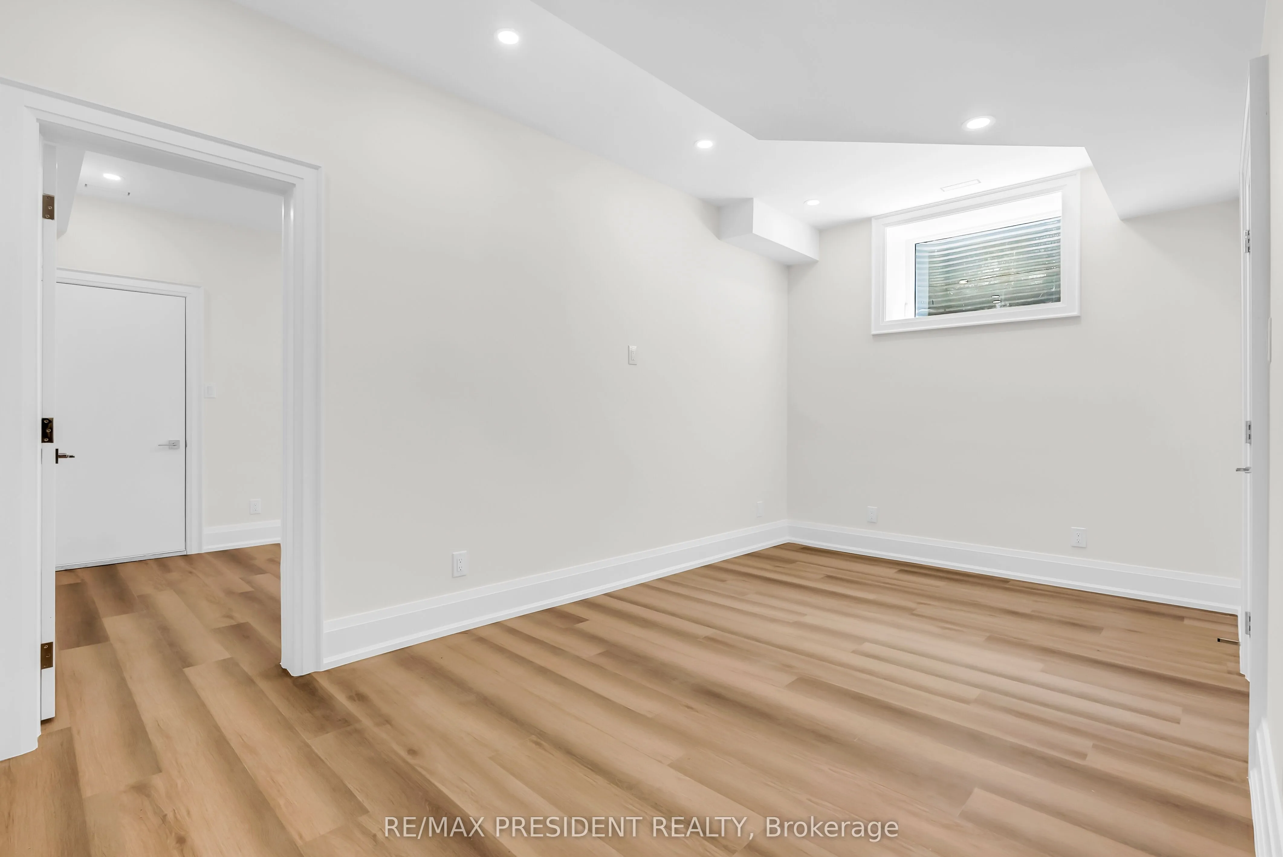 16 Humheller Road