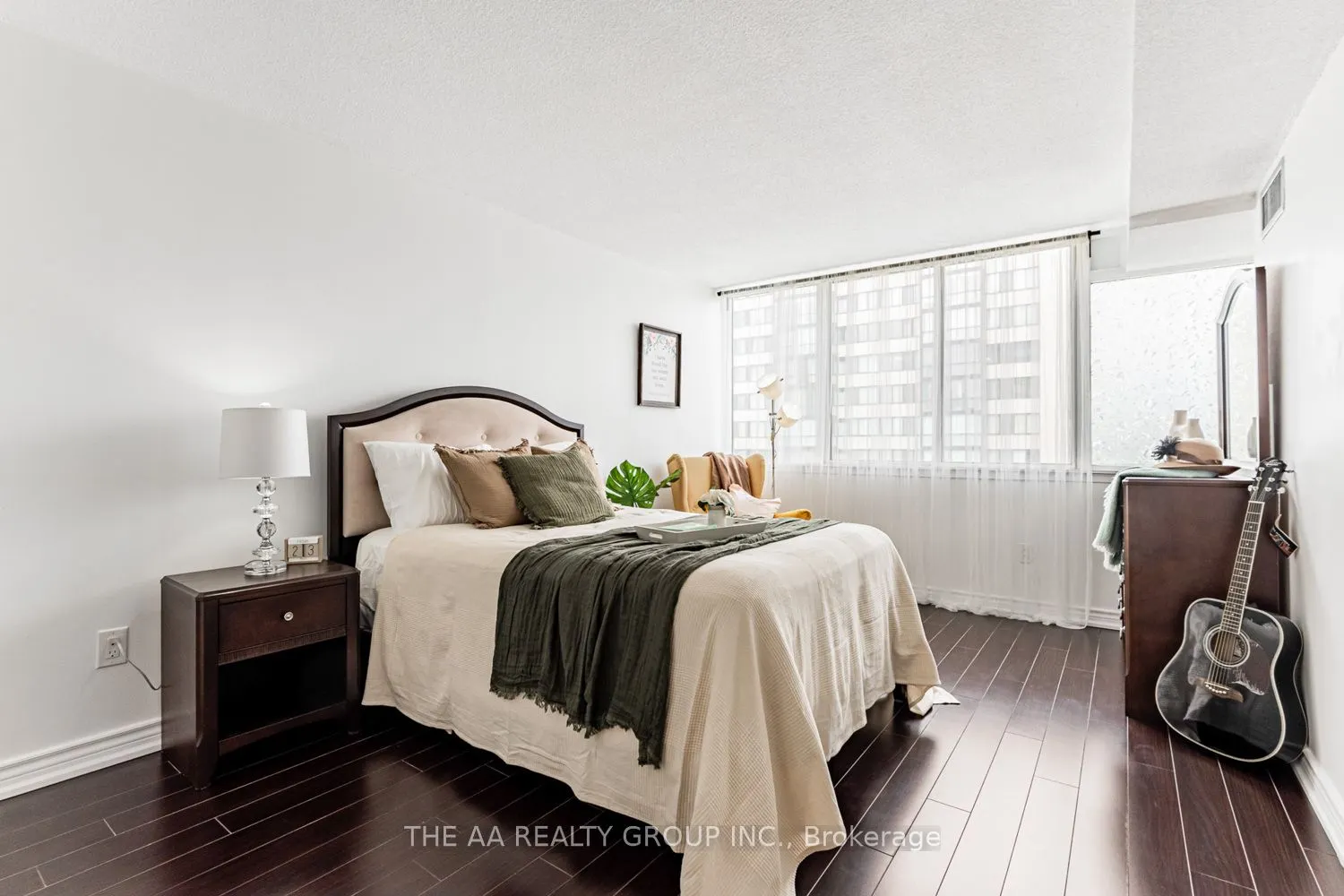 21 Markbrook Lane E, #1004