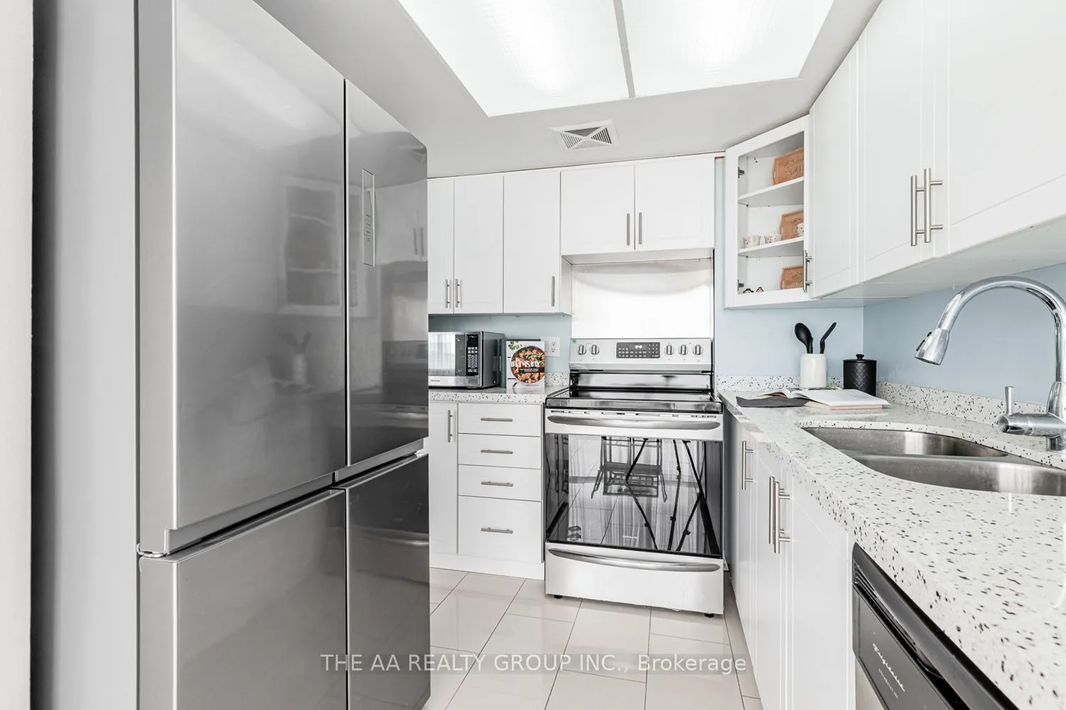 21 Markbrook Lane E, #1004