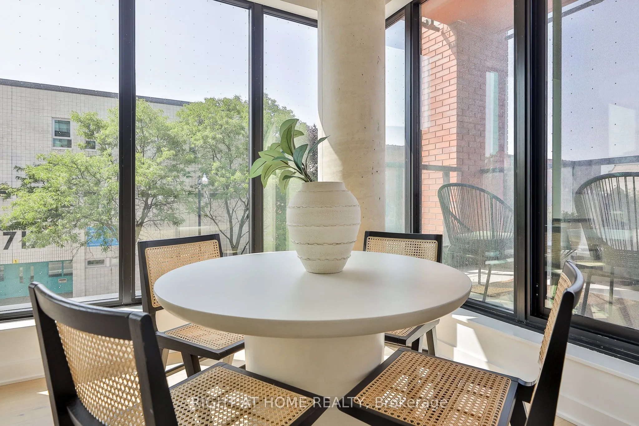 2720 Dundas Street W, #208