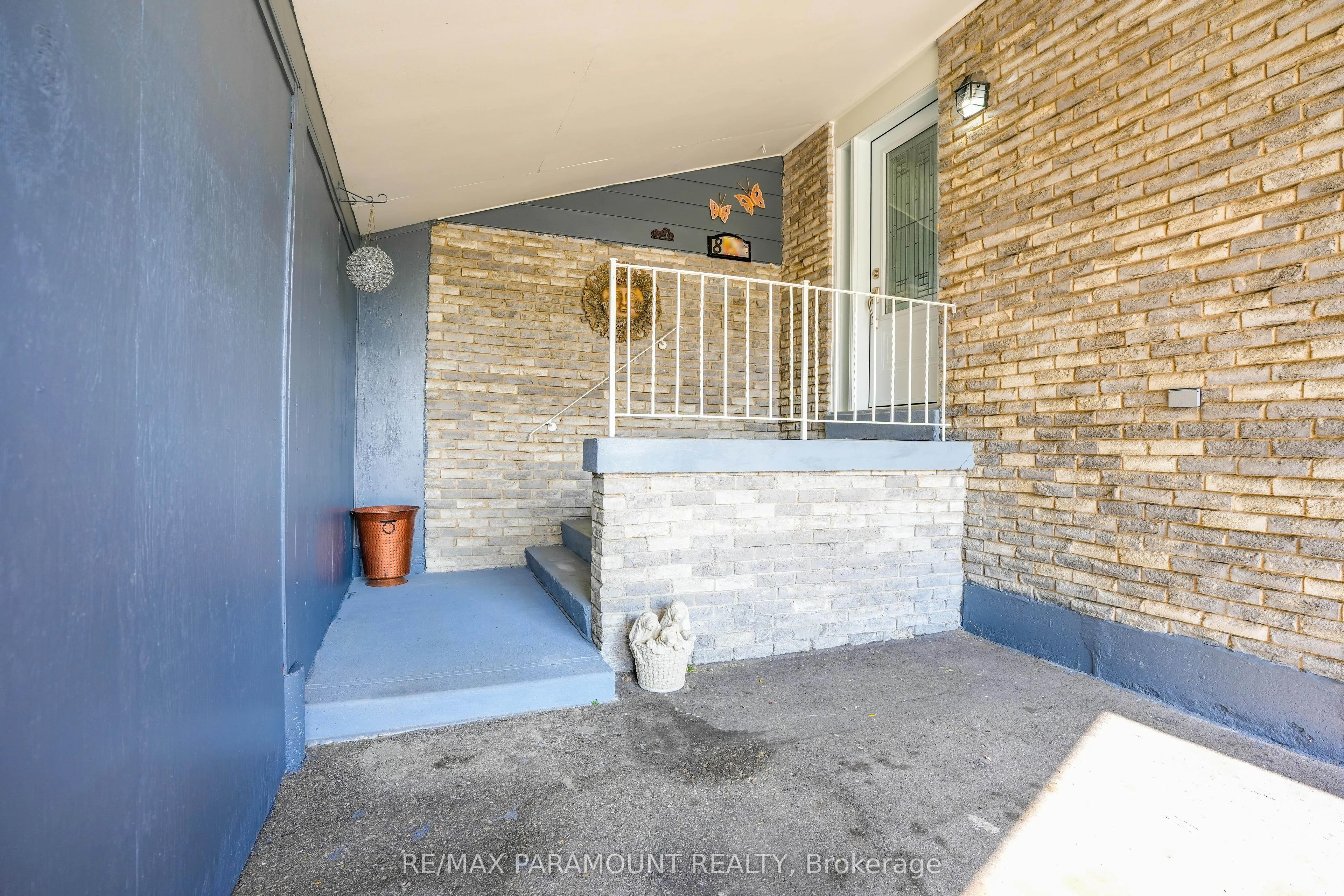 8 Edwin Drive