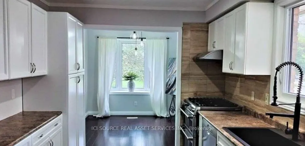 1527 Rusholme Crescent, #Upper Unit