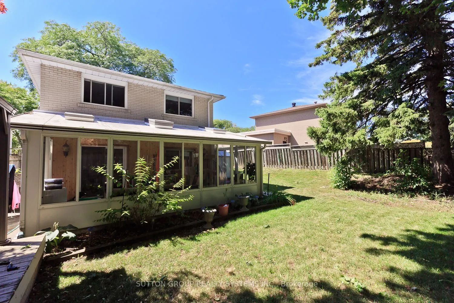 1535 Thetford Court