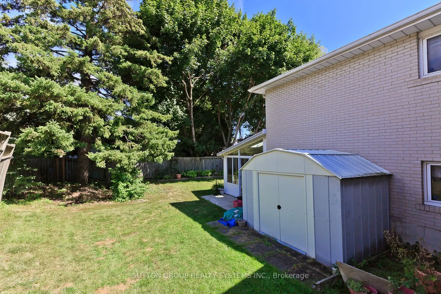 1535 Thetford Court