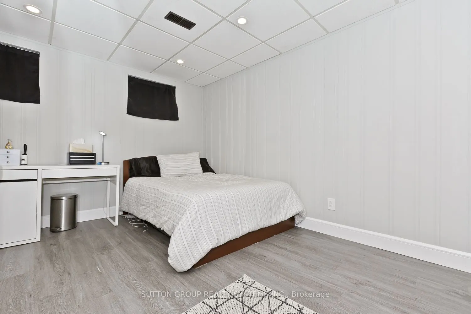 1535 Thetford Court