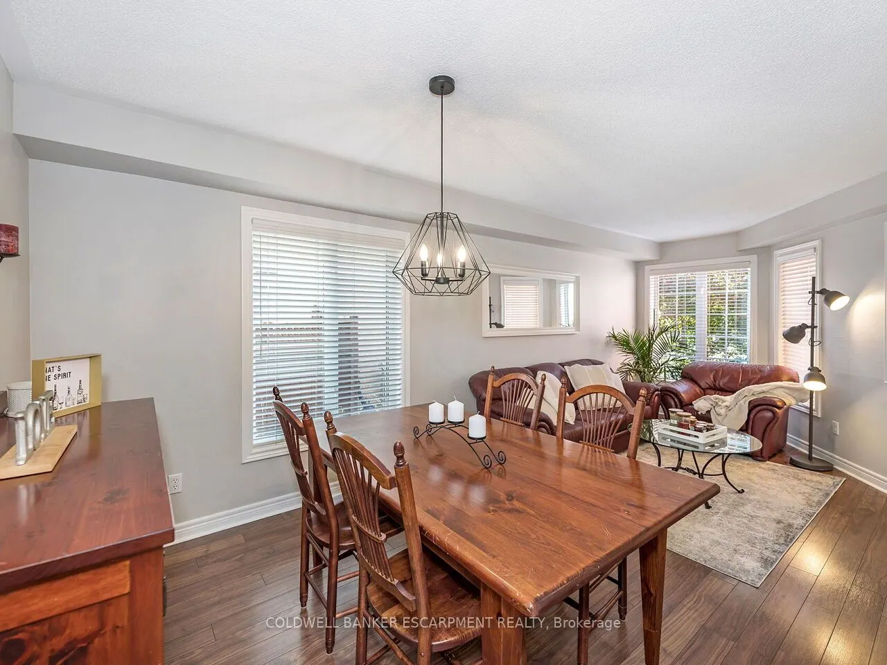 109 Mowat Crescent