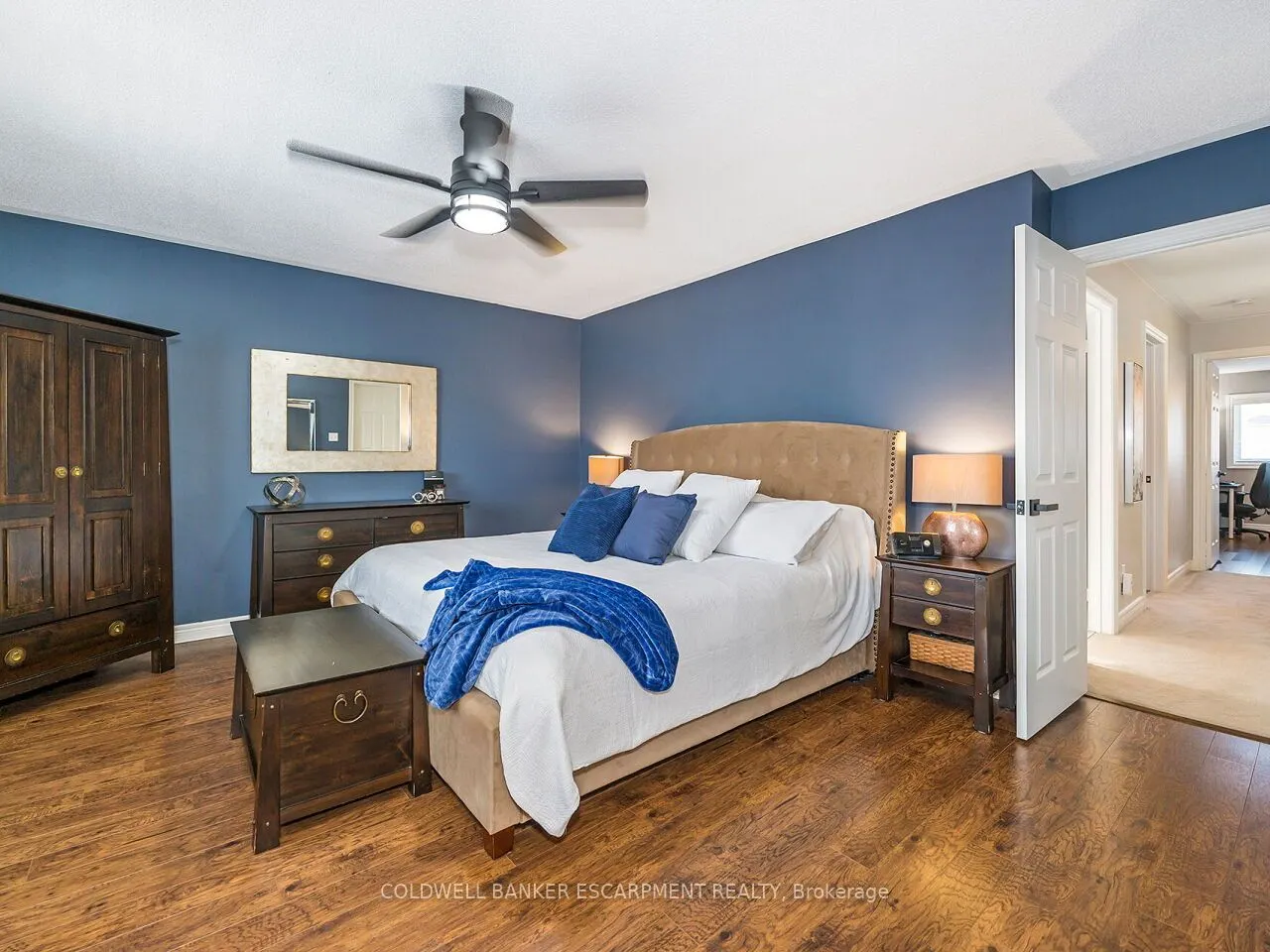 109 Mowat Crescent