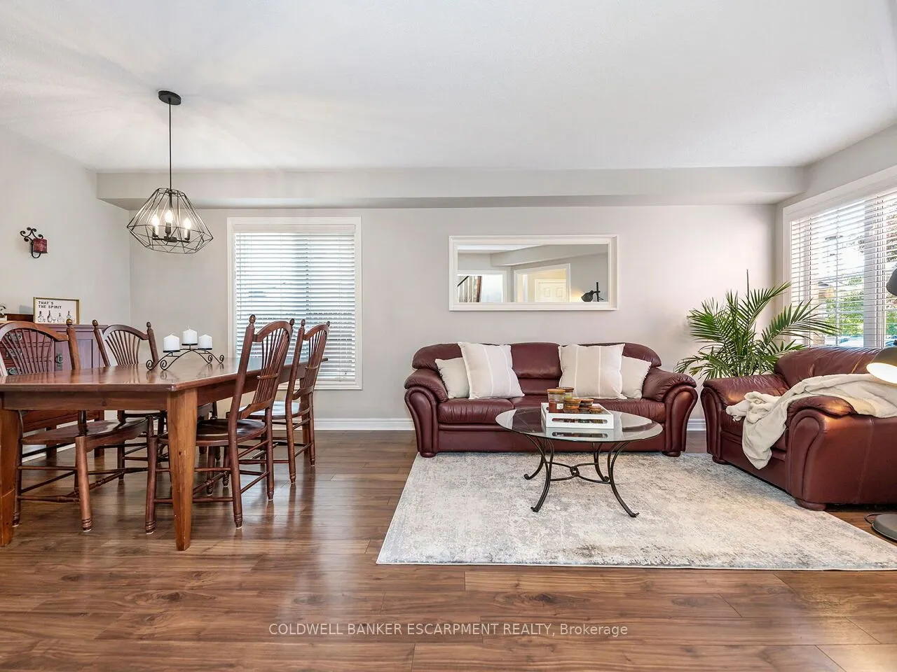 109 Mowat Crescent