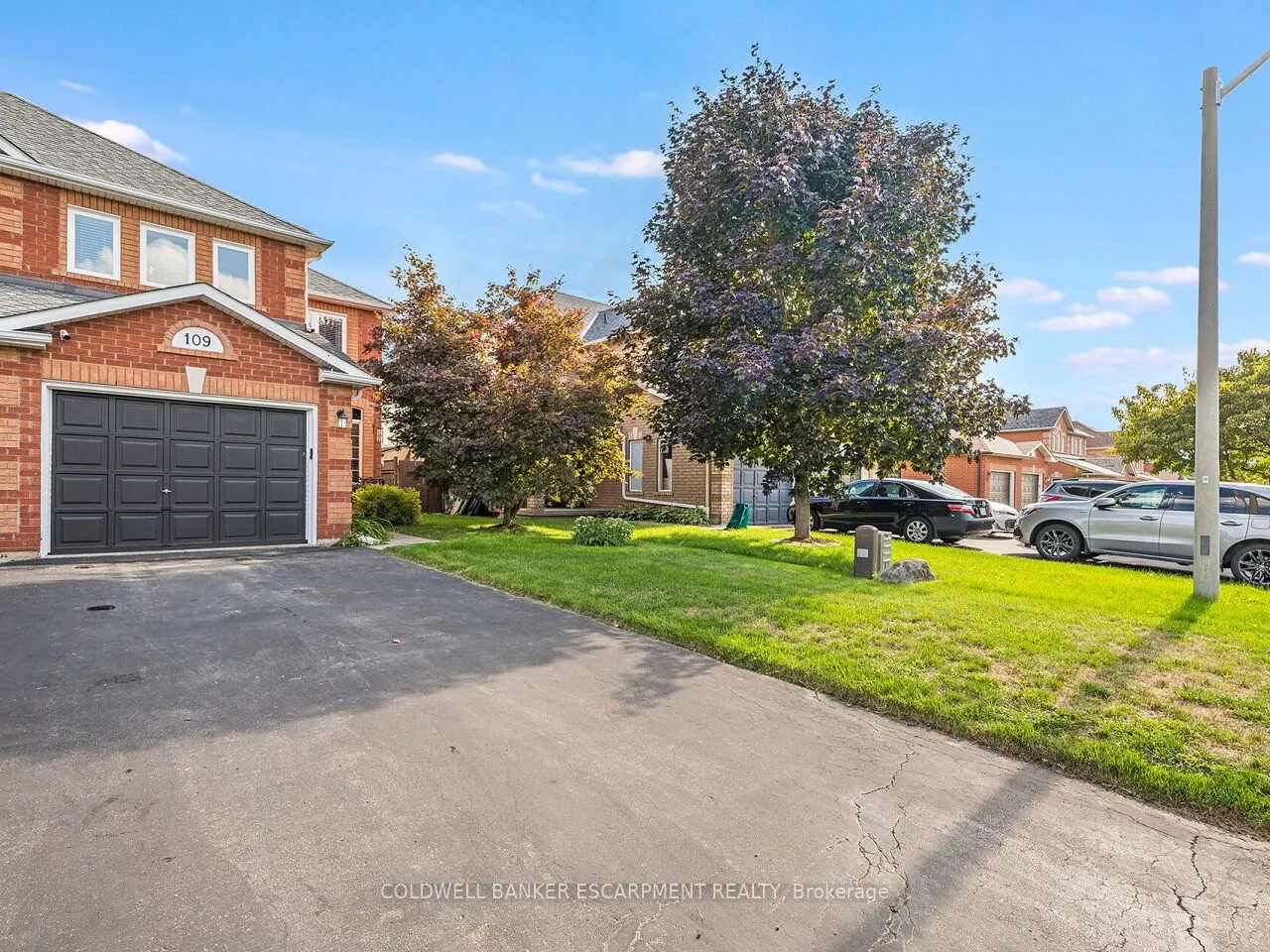 109 Mowat Crescent