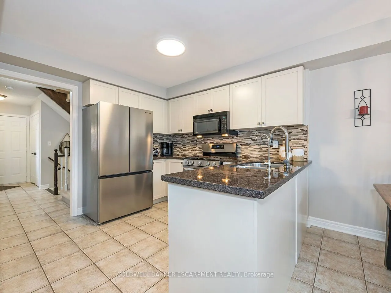 109 Mowat Crescent