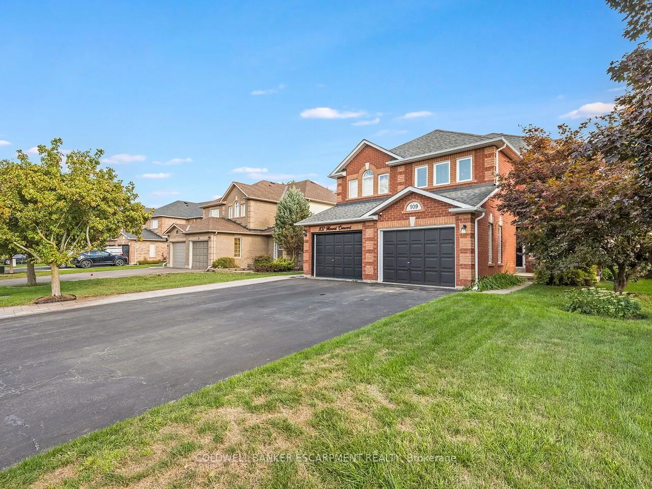 109 Mowat Crescent