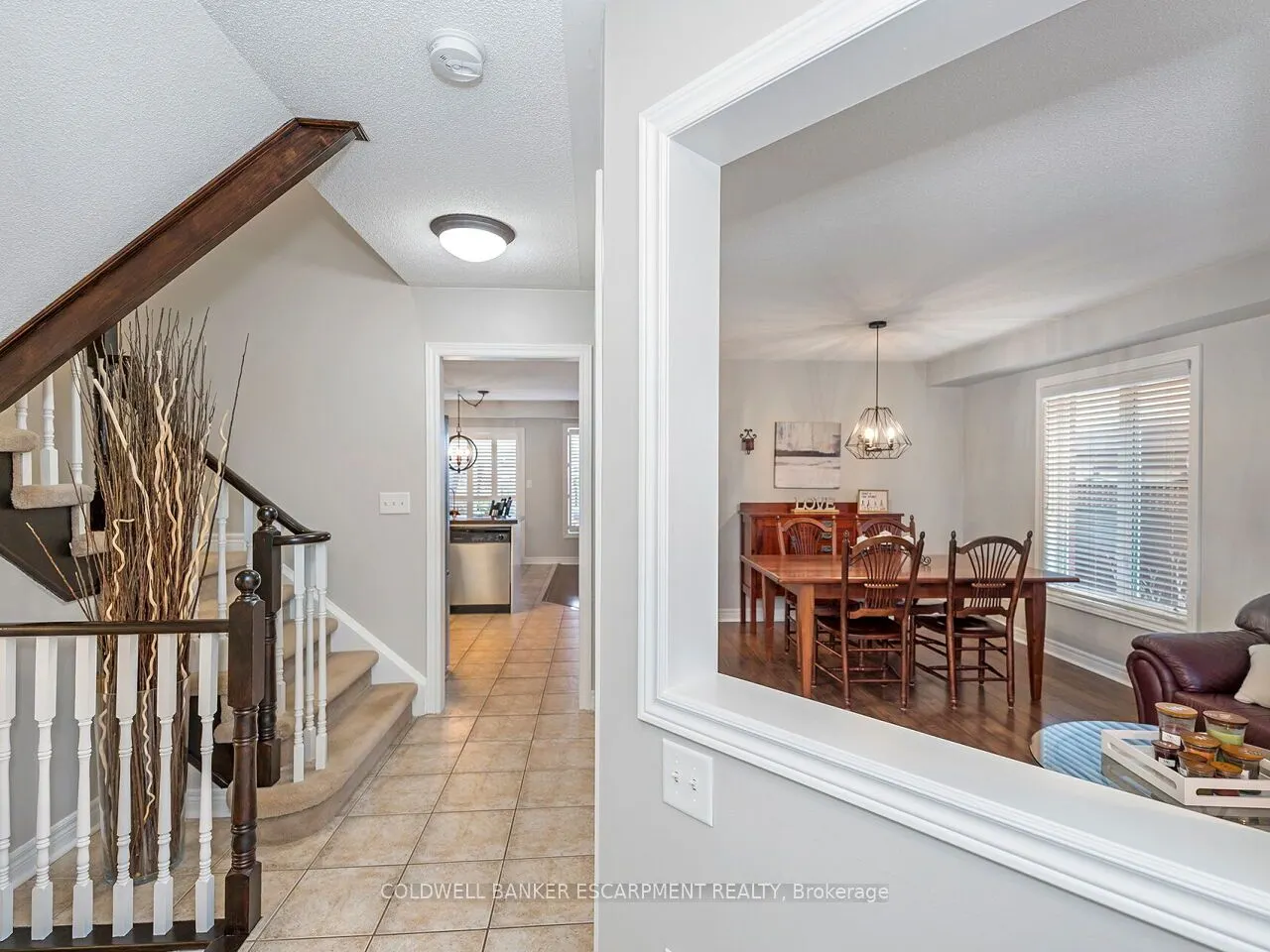 109 Mowat Crescent