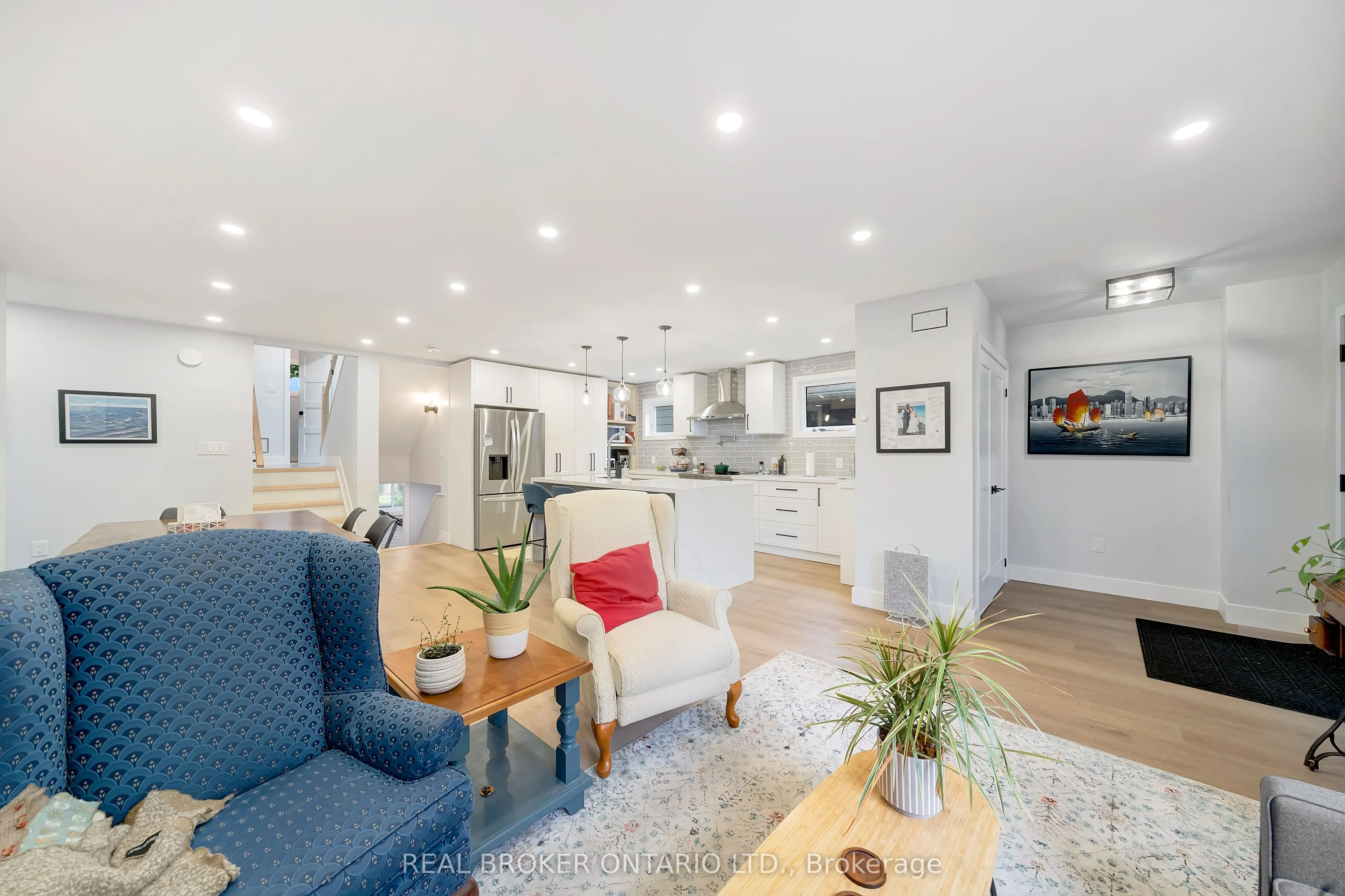 579 Chamberlain Road