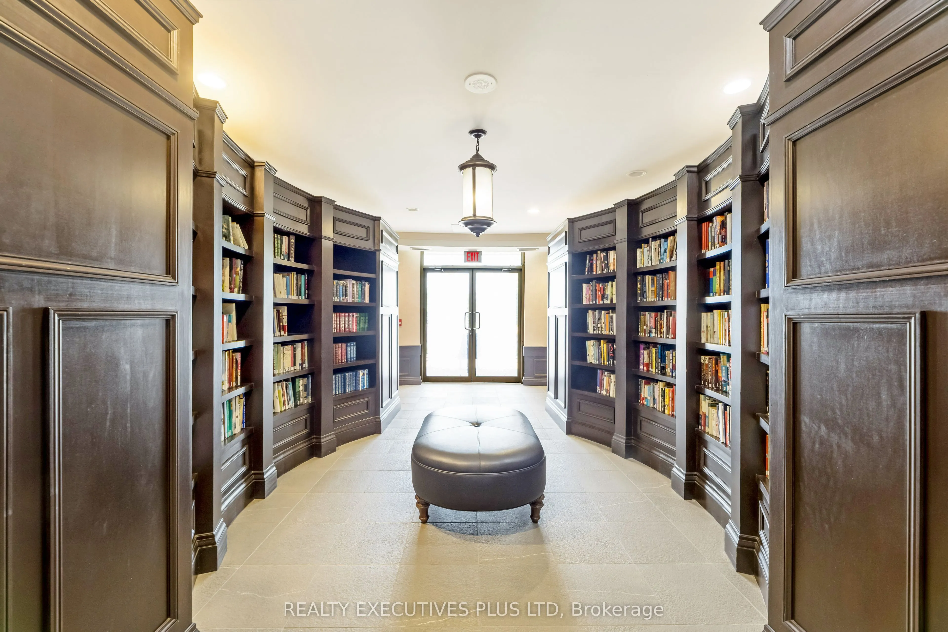 830 Scollard Court, #313