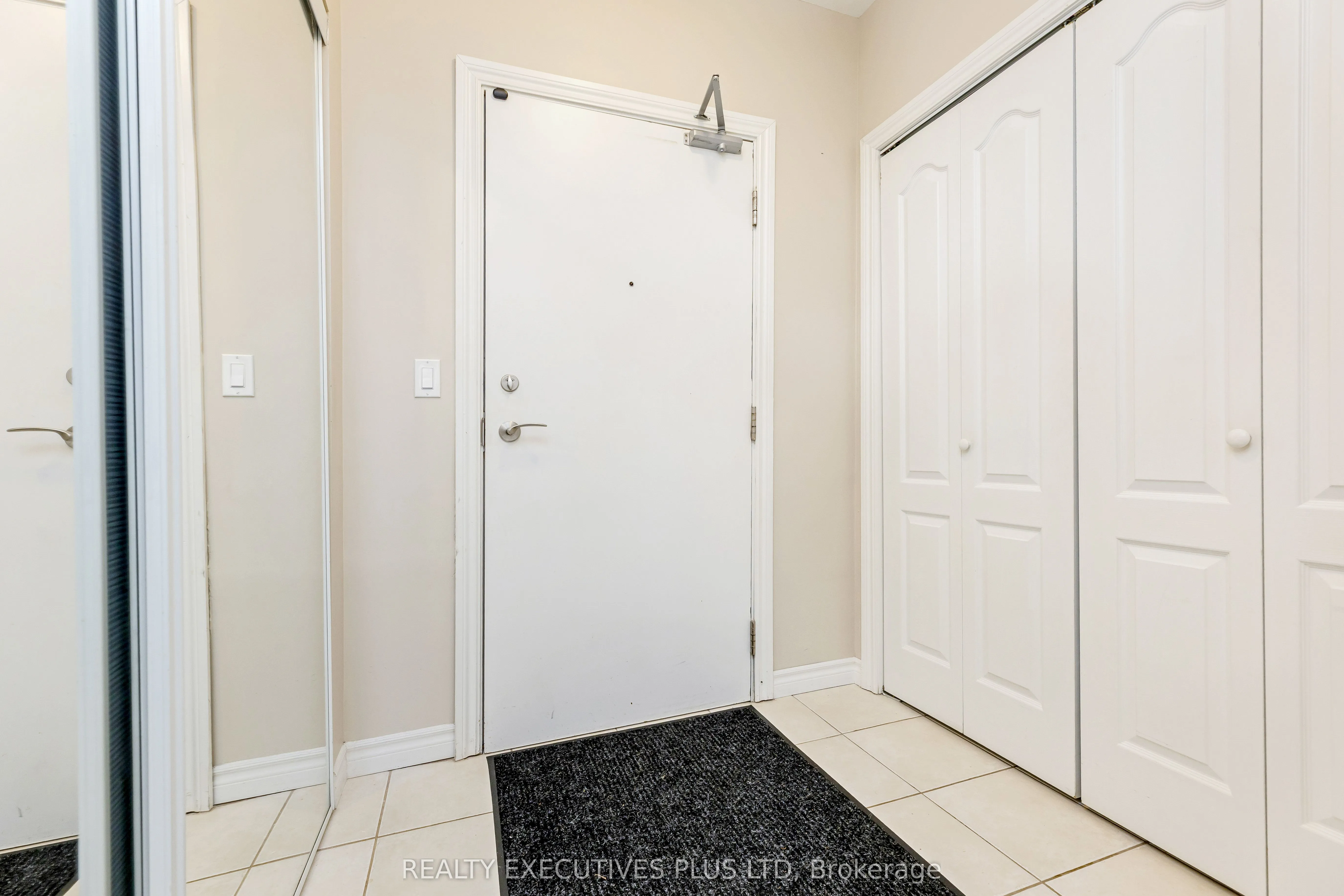 830 Scollard Court, #313
