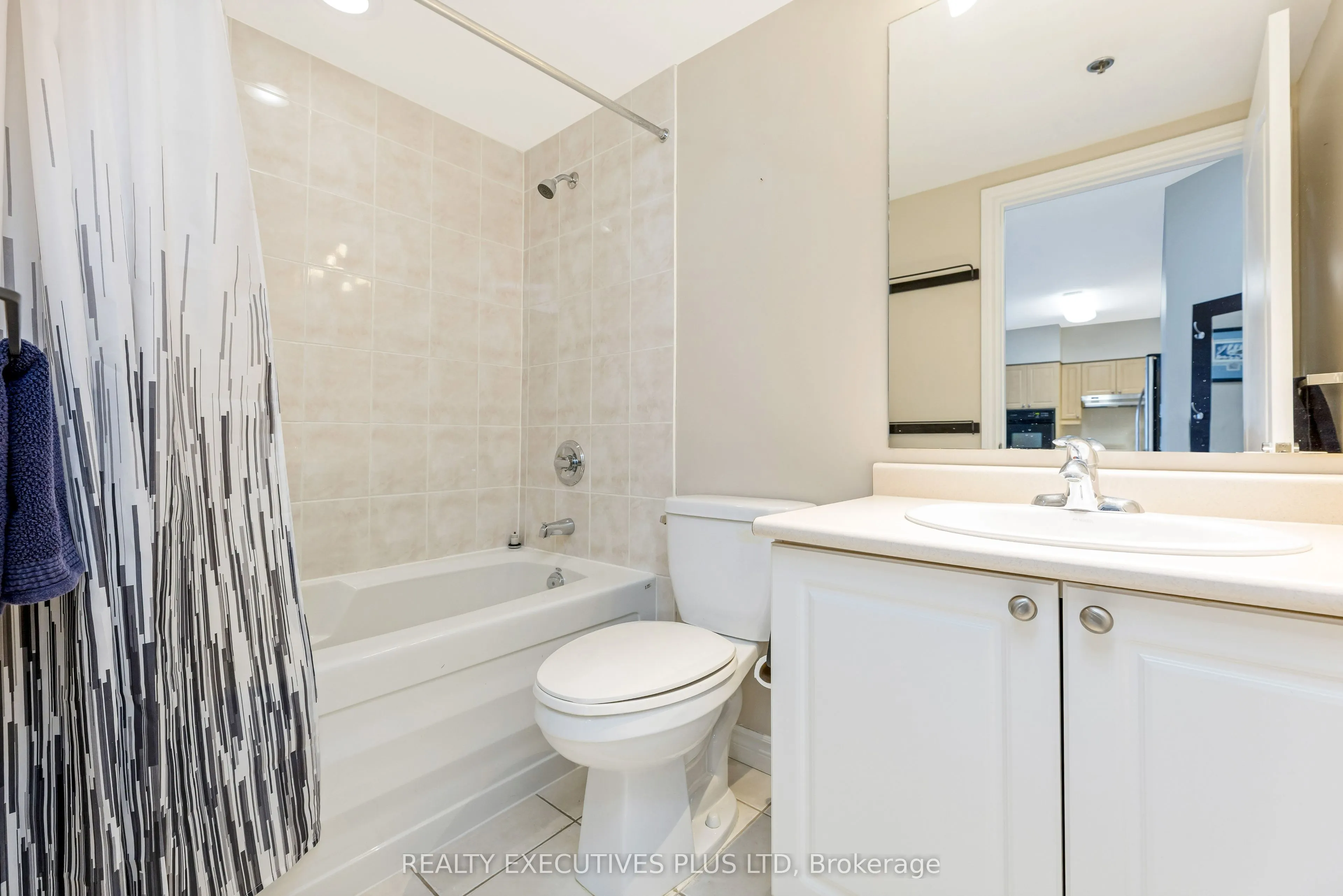830 Scollard Court, #313