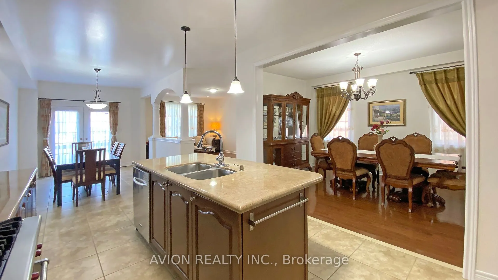 5173 Churchill Meadows Boulevard