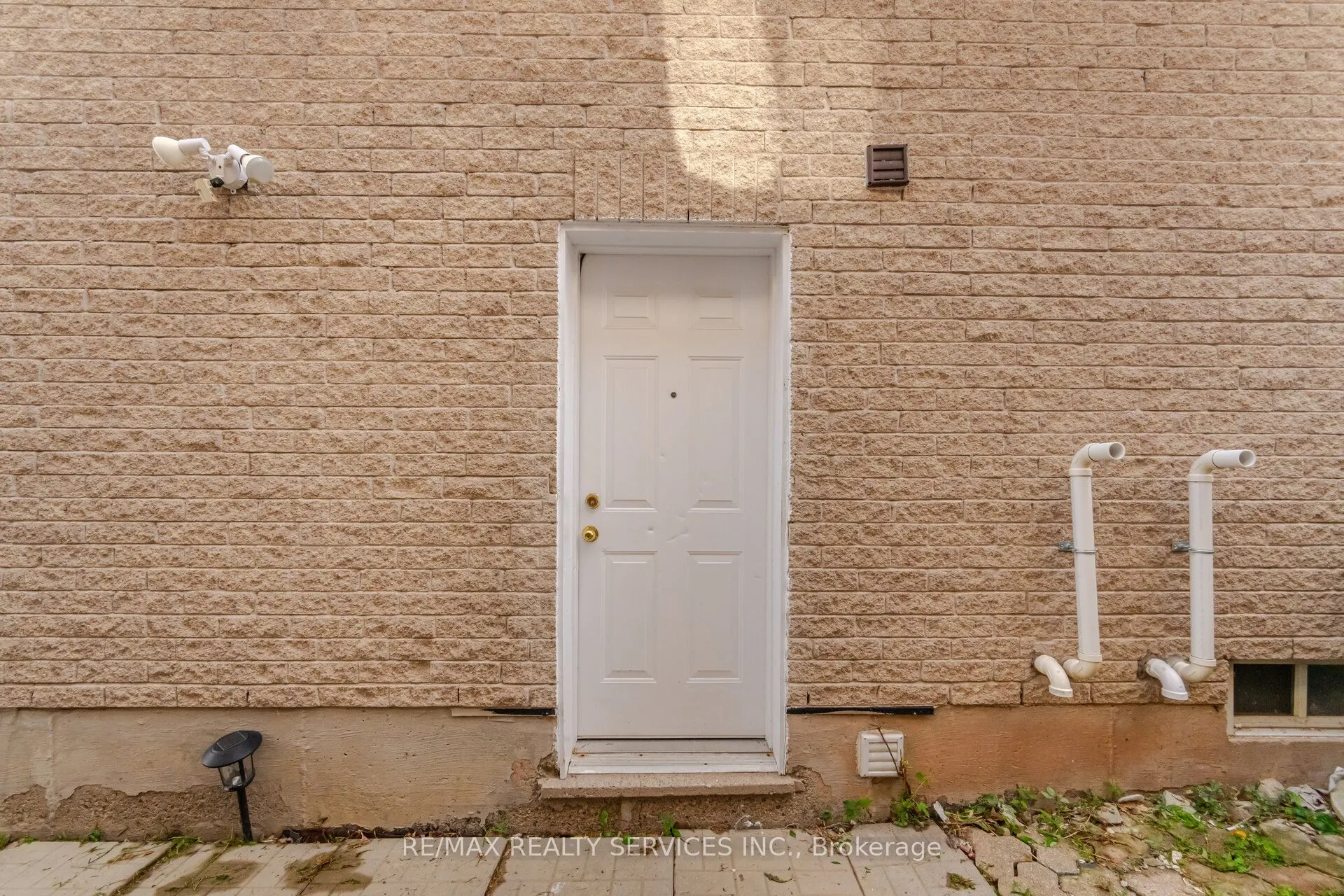 12 Woodvalley Drive