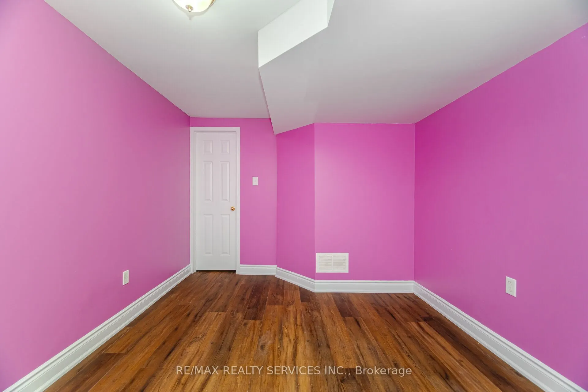 12 Woodvalley Drive