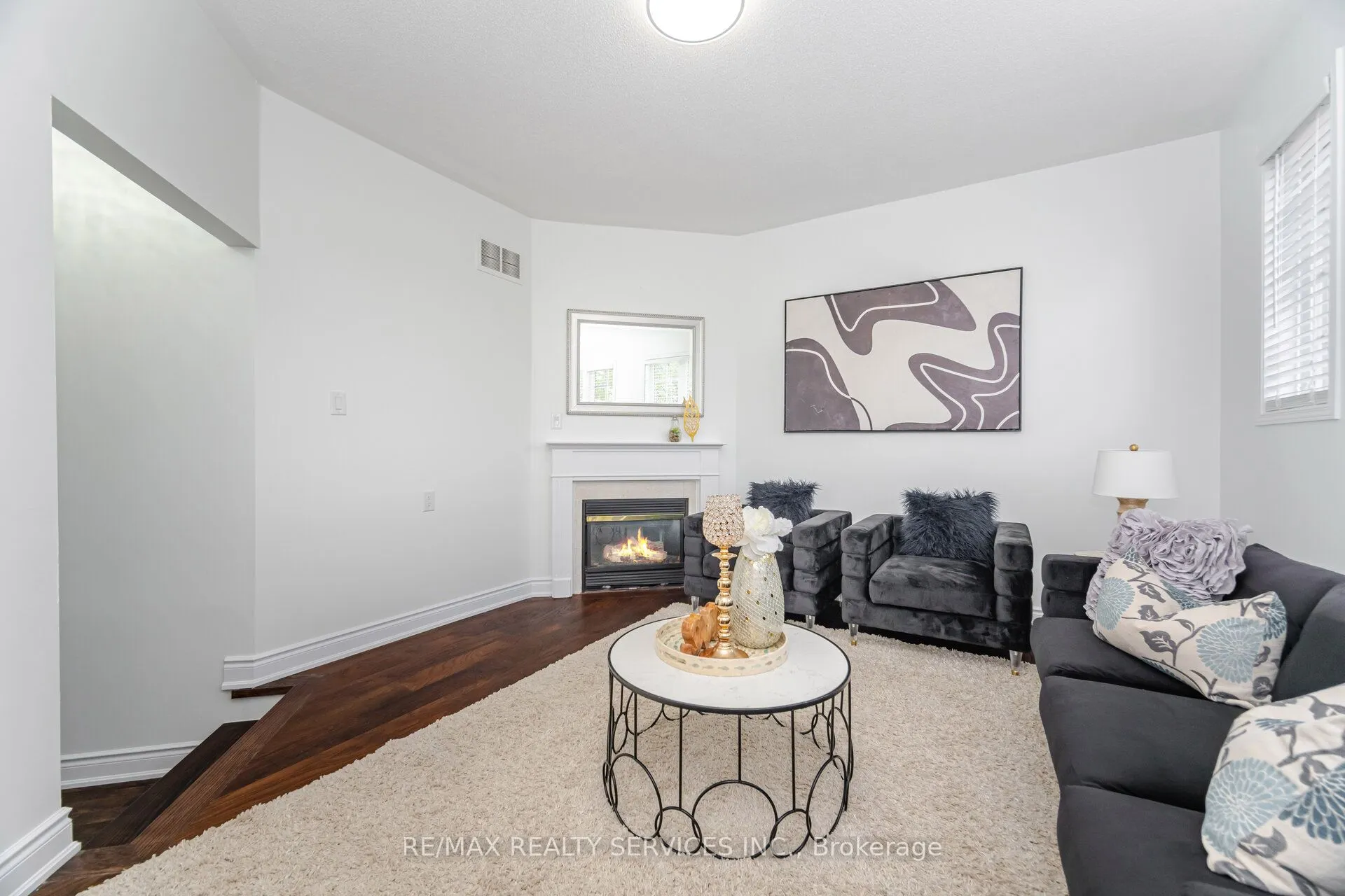 12 Woodvalley Drive