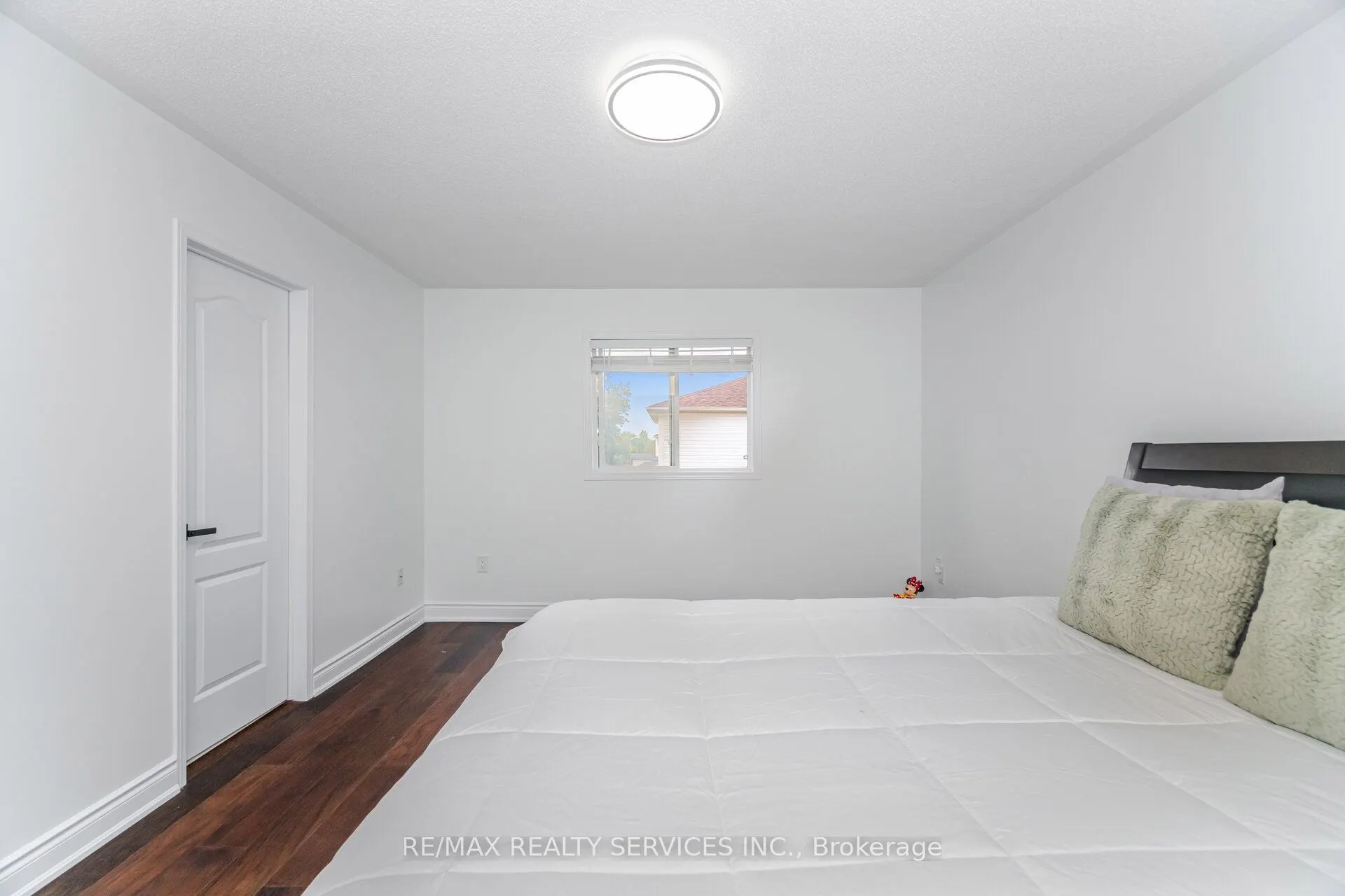 12 Woodvalley Drive