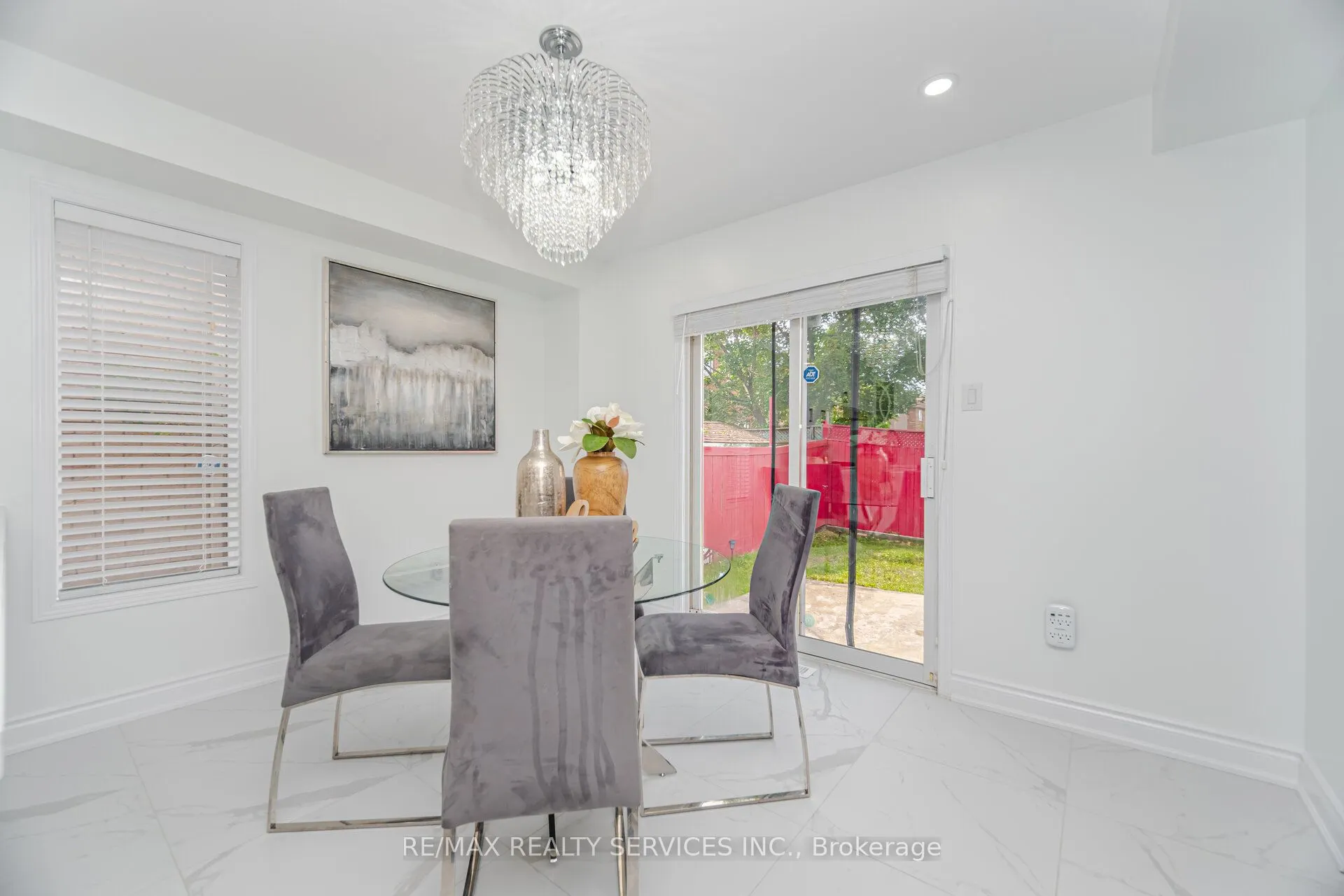12 Woodvalley Drive