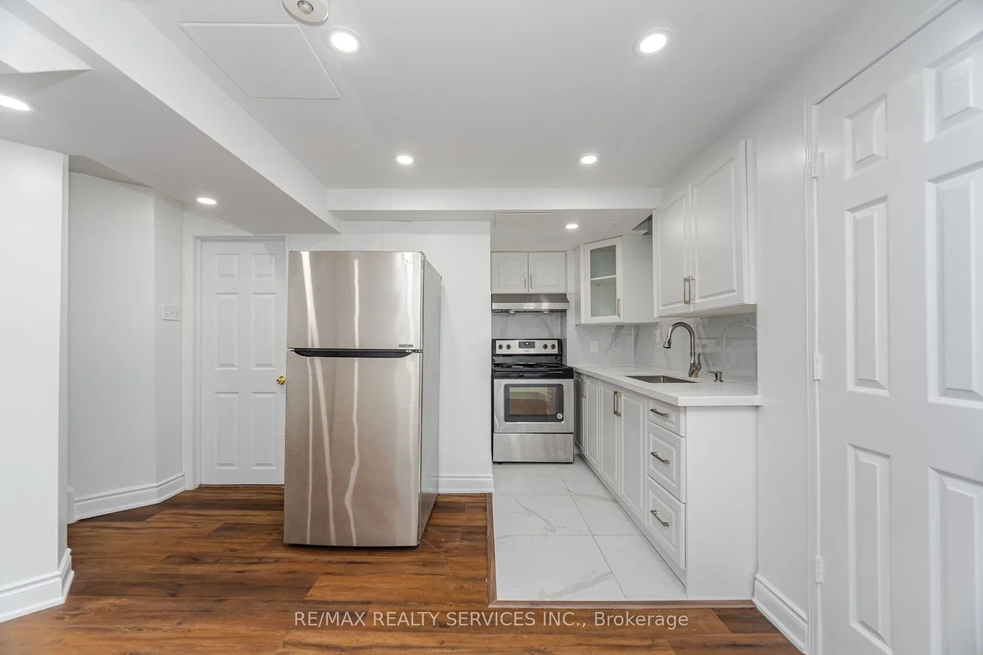 12 Woodvalley Drive