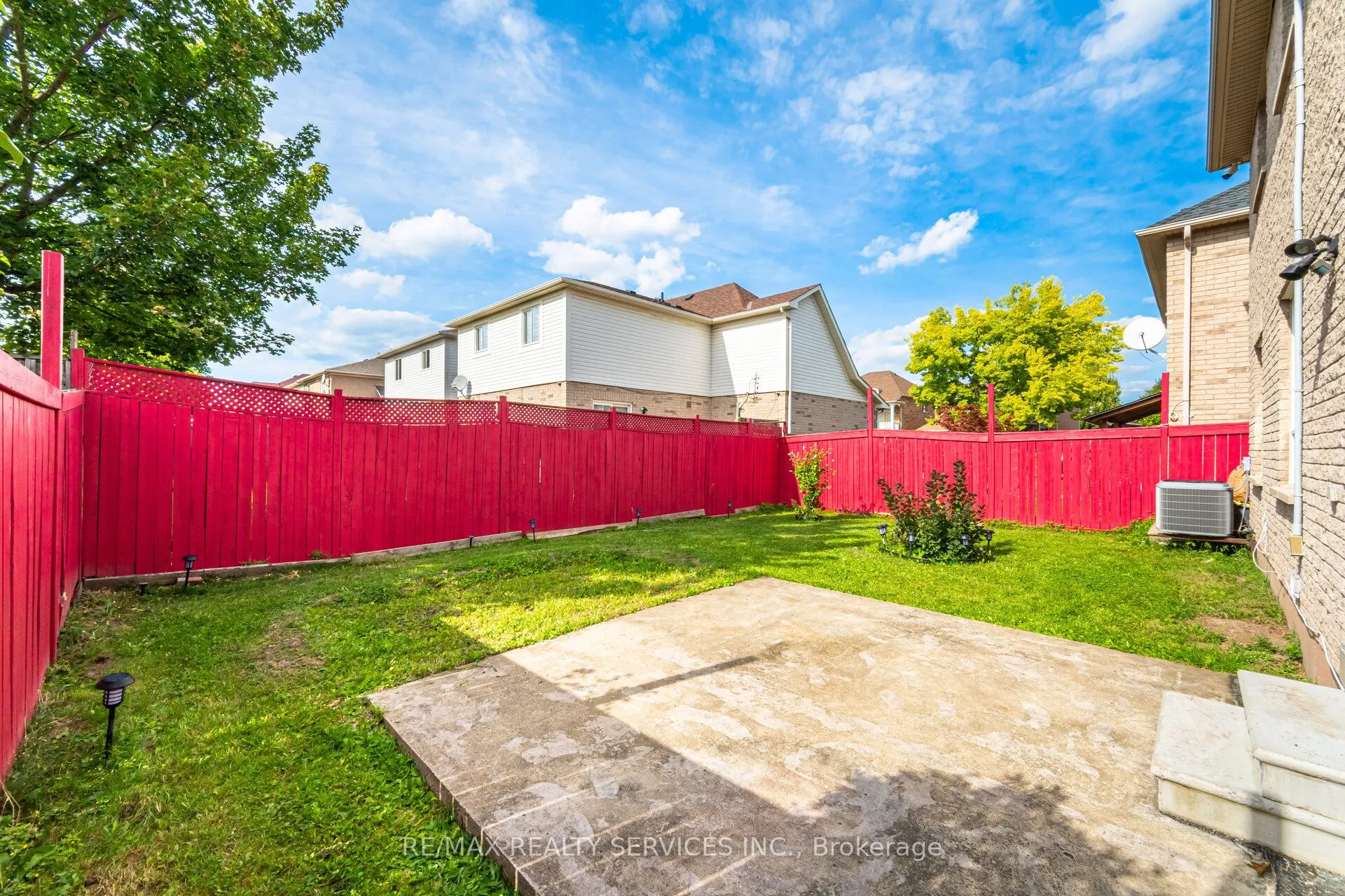 12 Woodvalley Drive