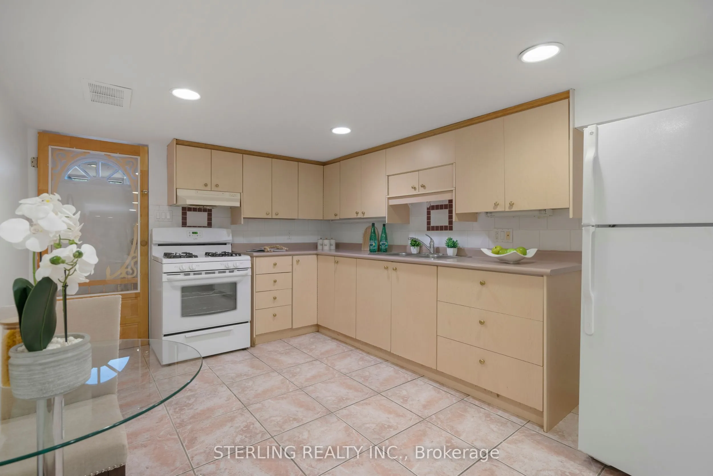 13 Auburn Avenue