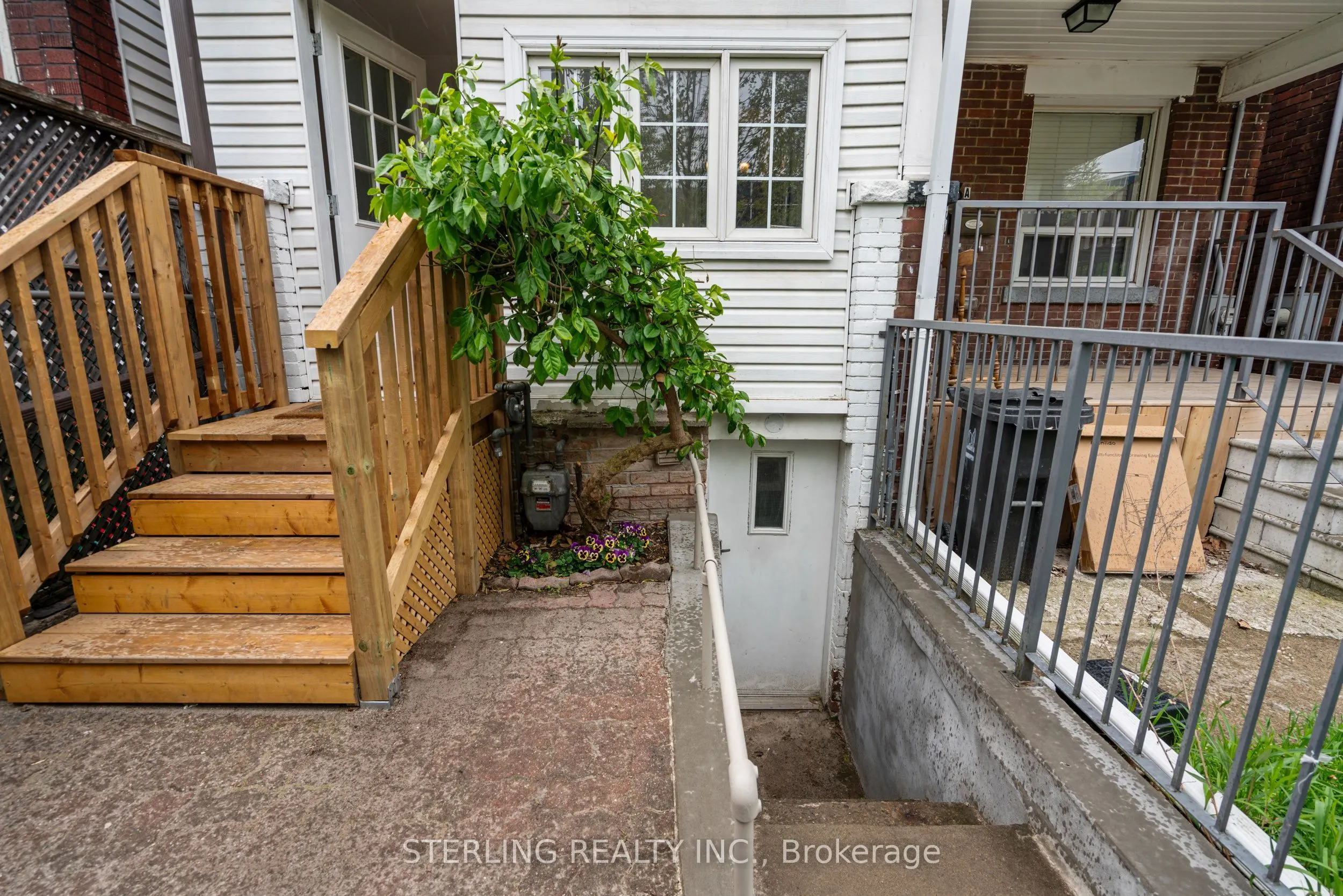 13 Auburn Avenue